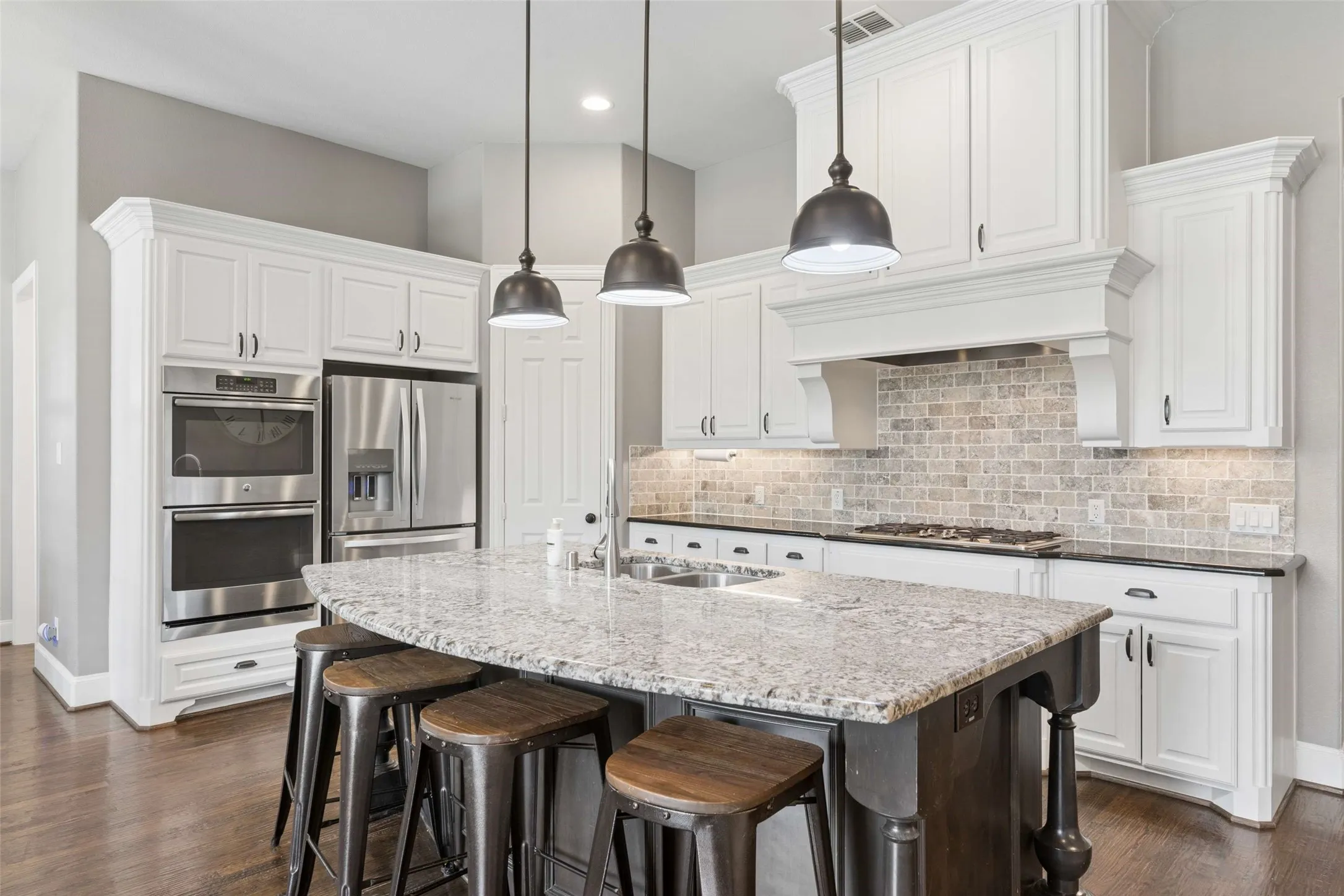 Single Family Residence For Sale in Collin County , 4261 Mesa Drive, Prosper, Texas 75078, 5 Bedroom, 4 Bathroom, 3 Garage spaces, 3,999 Sqft, built in 2014, mls#21346136, Real Estate Agent in Prosper, Homes For Sale in Collin county, Homes For Sale in Prosper, Realtor in Prosper Texas, Real Estate Brokerage Independent Realty Texas, Luminita Cordes Realtor