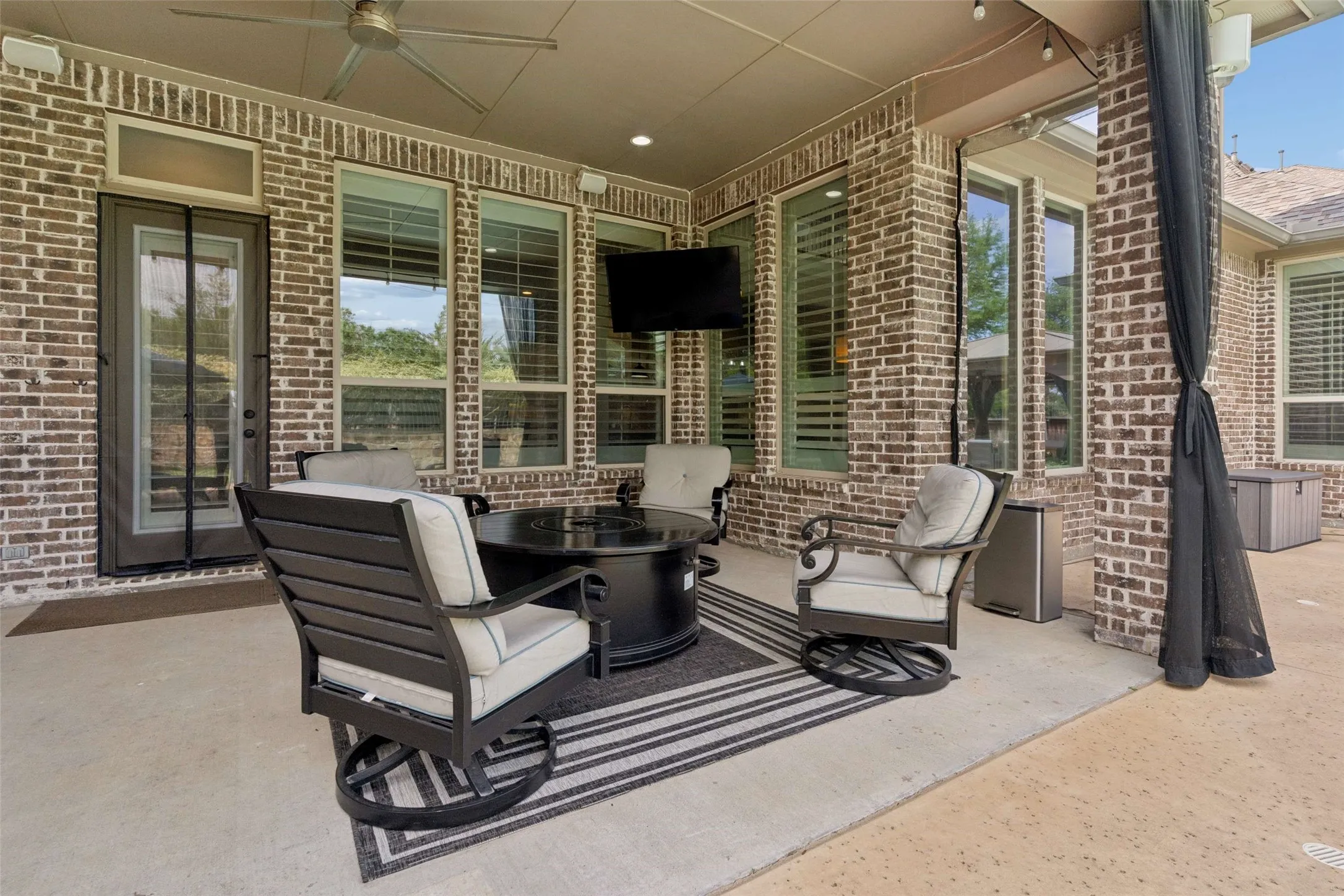 Single Family Residence For Sale in Collin County , 4261 Mesa Drive, Prosper, Texas 75078, 5 Bedroom, 4 Bathroom, 3 Garage spaces, 3,999 Sqft, built in 2014, mls#21346136, Real Estate Agent in Prosper, Homes For Sale in Collin county, Homes For Sale in Prosper, Realtor in Prosper Texas, Real Estate Brokerage Independent Realty Texas, Luminita Cordes Realtor