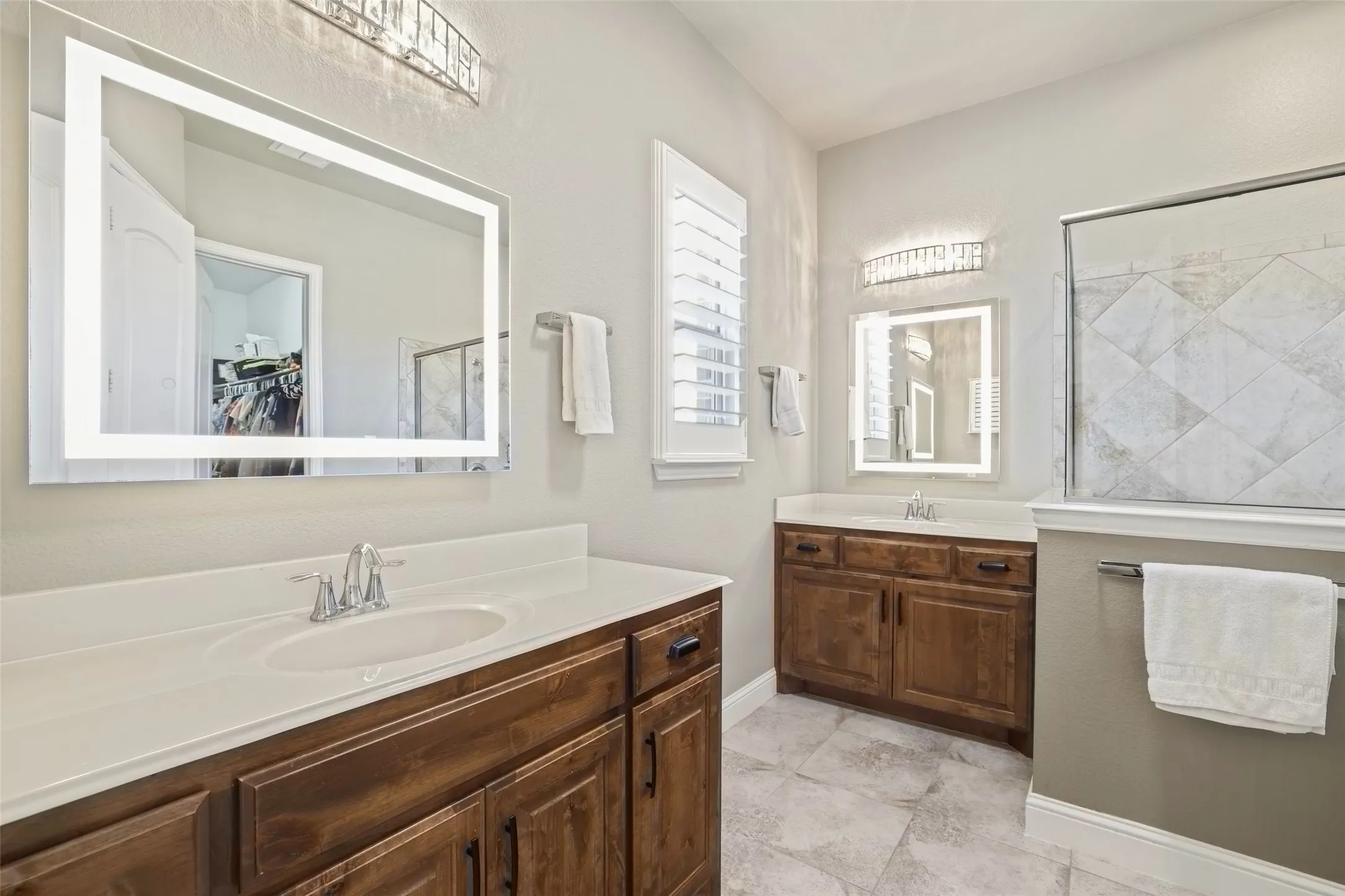 Single Family Residence For Sale in Denton County , 4908 Brookside Drive, Denton, Texas 76226, 3 Bedroom, 2 Bathroom, 2 Garage spaces, 2,028 Sqft, built in 2016, mls#21346197, Real Estate Agent in Denton, Homes For Sale in Denton county, Homes For Sale in Denton, Realtor in Denton Texas, Real Estate Brokerage Independent Realty Texas, Luminita Cordes Realtor
