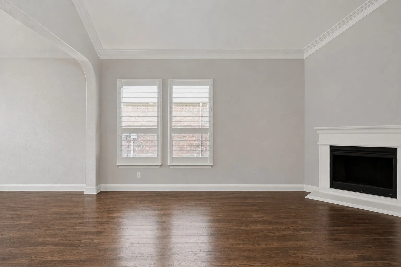 Single Family Residence For Sale in Denton County , 4908 Brookside Drive, Denton, Texas 76226, 3 Bedroom, 2 Bathroom, 2 Garage spaces, 2,028 Sqft, built in 2016, mls#21346197, Real Estate Agent in Denton, Homes For Sale in Denton county, Homes For Sale in Denton, Realtor in Denton Texas, Real Estate Brokerage Independent Realty Texas, Luminita Cordes Realtor