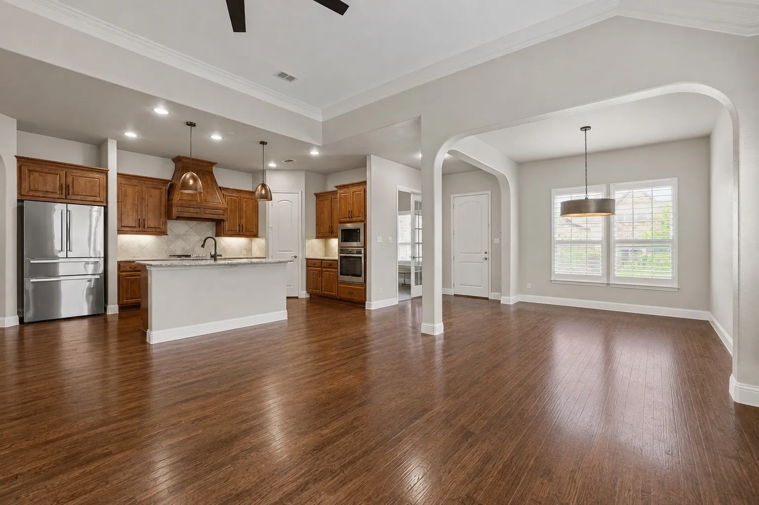 Single Family Residence For Sale in Denton County , 4908 Brookside Drive, Denton, Texas 76226, 3 Bedroom, 2 Bathroom, 2 Garage spaces, 2,028 Sqft, built in 2016, mls#21346197, Real Estate Agent in Denton, Homes For Sale in Denton county, Homes For Sale in Denton, Realtor in Denton Texas, Real Estate Brokerage Independent Realty Texas, Luminita Cordes Realtor