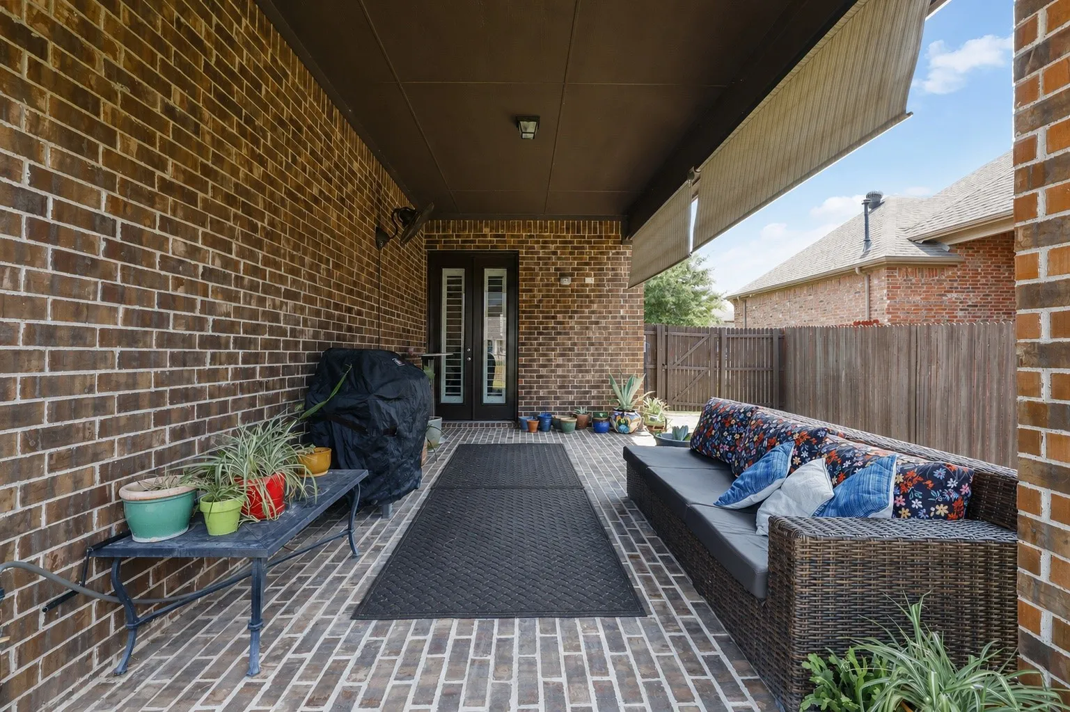 Single Family Residence For Sale in Denton County , 4908 Brookside Drive, Denton, Texas 76226, 3 Bedroom, 2 Bathroom, 2 Garage spaces, 2,028 Sqft, built in 2016, mls#21346197, Real Estate Agent in Denton, Homes For Sale in Denton county, Homes For Sale in Denton, Realtor in Denton Texas, Real Estate Brokerage Independent Realty Texas, Luminita Cordes Realtor