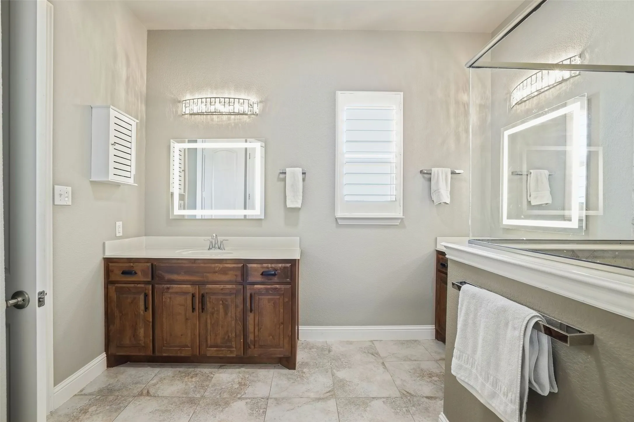 Single Family Residence For Sale in Denton County , 4908 Brookside Drive, Denton, Texas 76226, 3 Bedroom, 2 Bathroom, 2 Garage spaces, 2,028 Sqft, built in 2016, mls#21346197, Real Estate Agent in Denton, Homes For Sale in Denton county, Homes For Sale in Denton, Realtor in Denton Texas, Real Estate Brokerage Independent Realty Texas, Luminita Cordes Realtor
