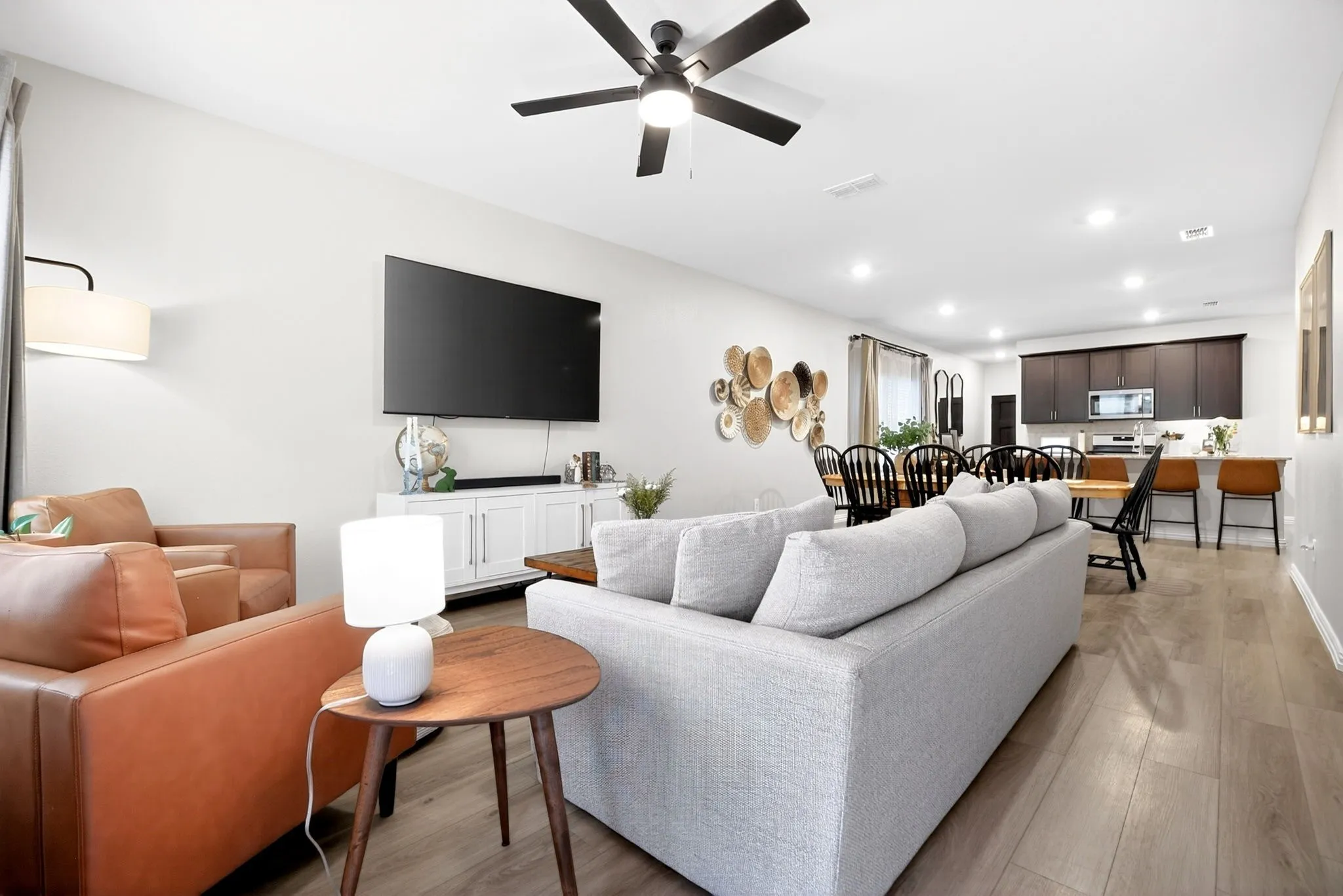 Single Family Residence For Rent in Kaufman County , 2230 Cliff Springs Drive, Forney, Texas 75126, 3 Bedroom, 2 Bathroom, 2 Garage spaces, 1,498 Sqft, built in 2023, mls#21346204, Real Estate Agent in Forney, Homes For Rent in Kaufman county, Homes For Rent in Forney, Realtor in Forney Texas, Real Estate Brokerage Independent Realty Texas, Luminita Cordes Realtor