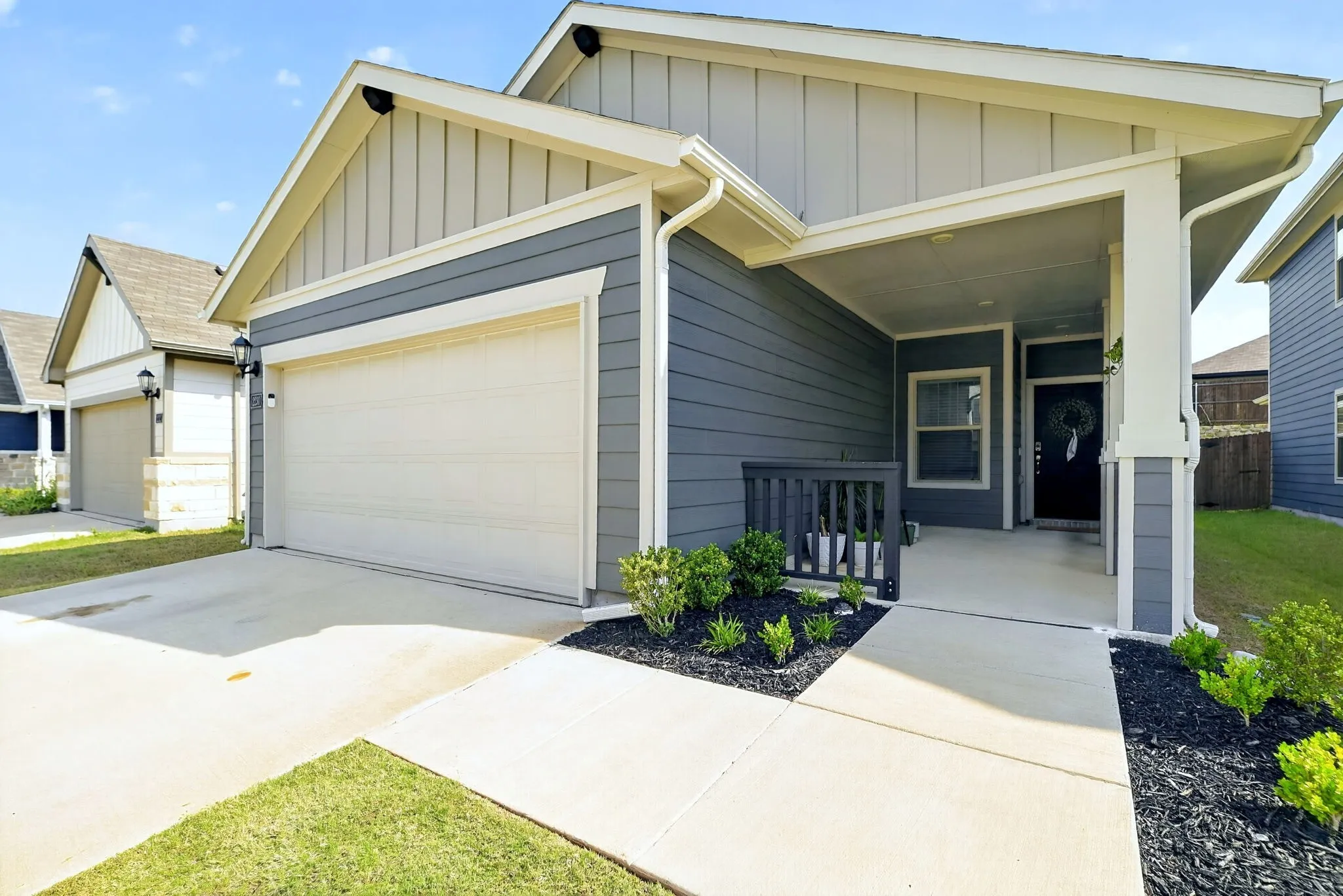 Single Family Residence For Rent in Kaufman County , 2230 Cliff Springs Drive, Forney, Texas 75126, 3 Bedroom, 2 Bathroom, 2 Garage spaces, 1,498 Sqft, built in 2023, mls#21346204, Real Estate Agent in Forney, Homes For Rent in Kaufman county, Homes For Rent in Forney, Realtor in Forney Texas, Real Estate Brokerage Independent Realty Texas, Luminita Cordes Realtor