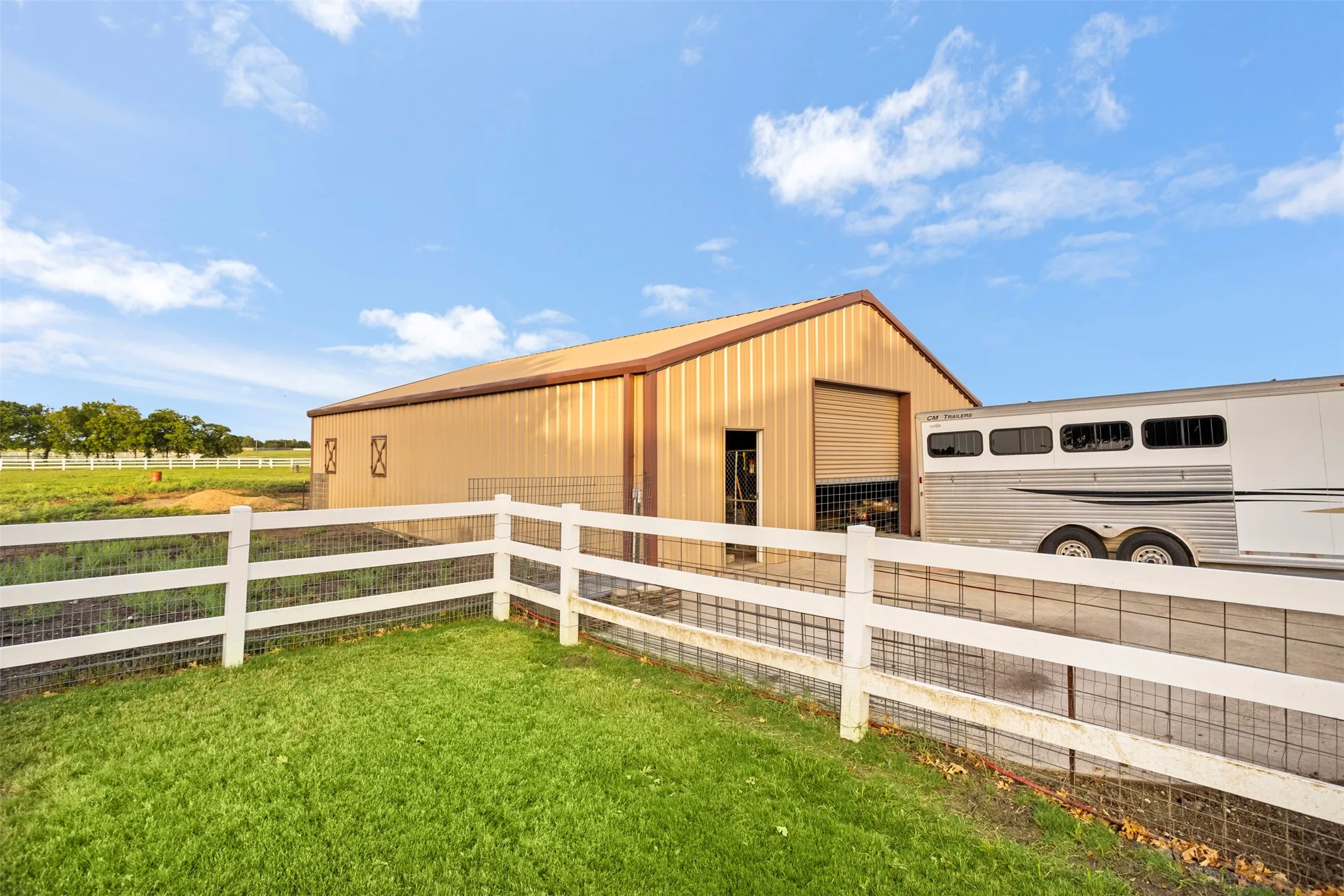 Barn/Shop