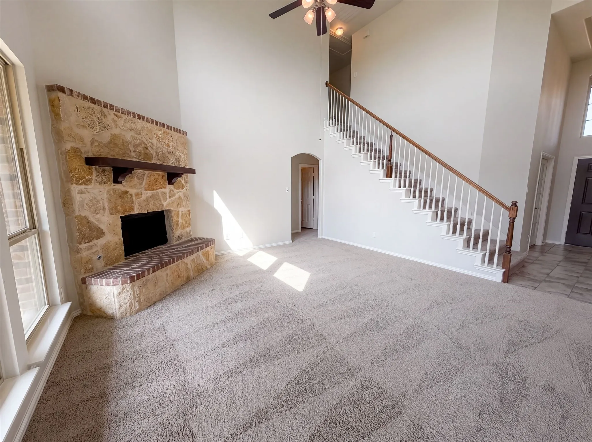 Single Family Residence For Sale in Ellis County , 204 Janice Court, Glenn Heights, Texas 75154, 4 Bedroom, 3 Bathroom, 2 Garage spaces, 2,433 Sqft, built in 2016, mls#21346243, Real Estate Agent in Glenn Heights, Homes For Sale in Ellis county, Homes For Sale in Glenn Heights, Realtor in Glenn Heights Texas, Real Estate Brokerage Independent Realty Texas, Luminita Cordes Realtor