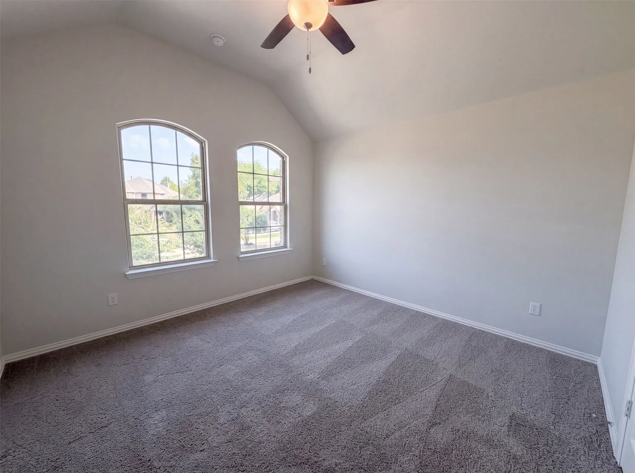 Single Family Residence For Sale in Ellis County , 204 Janice Court, Glenn Heights, Texas 75154, 4 Bedroom, 3 Bathroom, 2 Garage spaces, 2,433 Sqft, built in 2016, mls#21346243, Real Estate Agent in Glenn Heights, Homes For Sale in Ellis county, Homes For Sale in Glenn Heights, Realtor in Glenn Heights Texas, Real Estate Brokerage Independent Realty Texas, Luminita Cordes Realtor