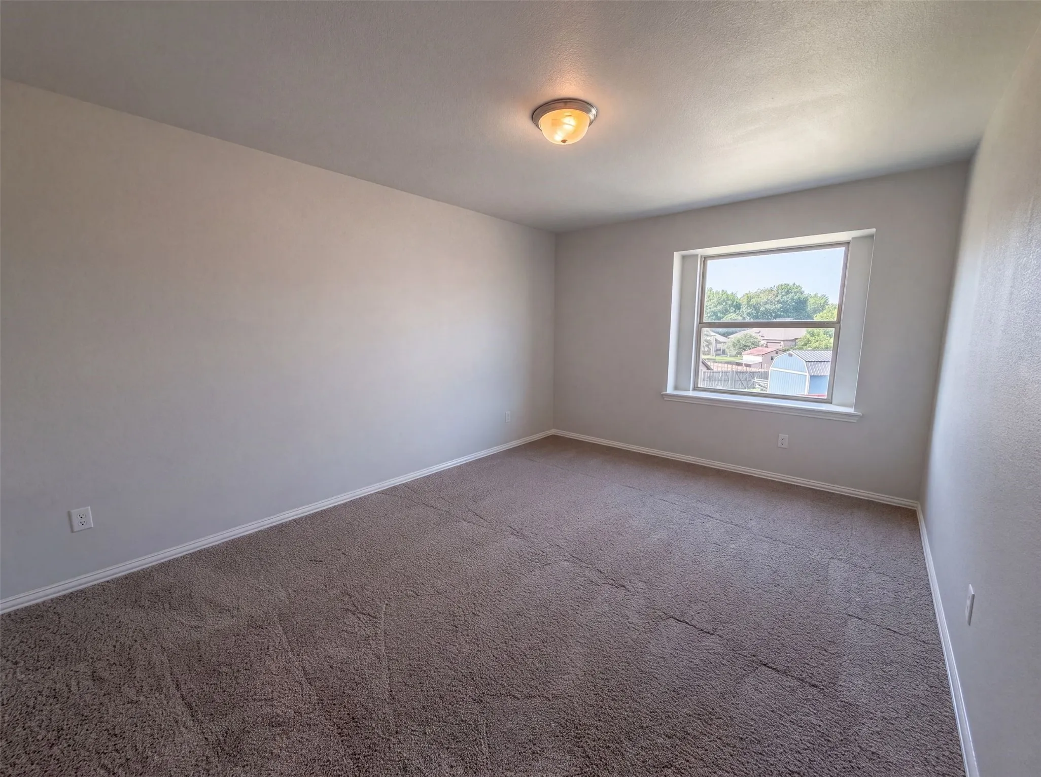Single Family Residence For Sale in Ellis County , 204 Janice Court, Glenn Heights, Texas 75154, 4 Bedroom, 3 Bathroom, 2 Garage spaces, 2,433 Sqft, built in 2016, mls#21346243, Real Estate Agent in Glenn Heights, Homes For Sale in Ellis county, Homes For Sale in Glenn Heights, Realtor in Glenn Heights Texas, Real Estate Brokerage Independent Realty Texas, Luminita Cordes Realtor