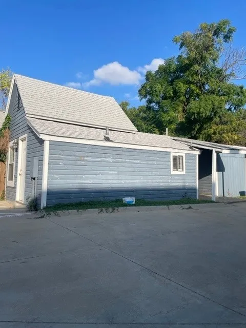 Apartment For Rent in Dallas County , 4522 Gaston Avenue 4, Dallas, Texas 75246, 1 Bedroom, 1 Bathroom, Garage spaces, 600 Sqft, built in 1908, mls#21346249, Real Estate Agent in Dallas, Homes For Rent in Dallas county, Homes For Rent in Dallas, Realtor in Dallas Texas, Real Estate Brokerage Independent Realty Texas, Luminita Cordes Realtor