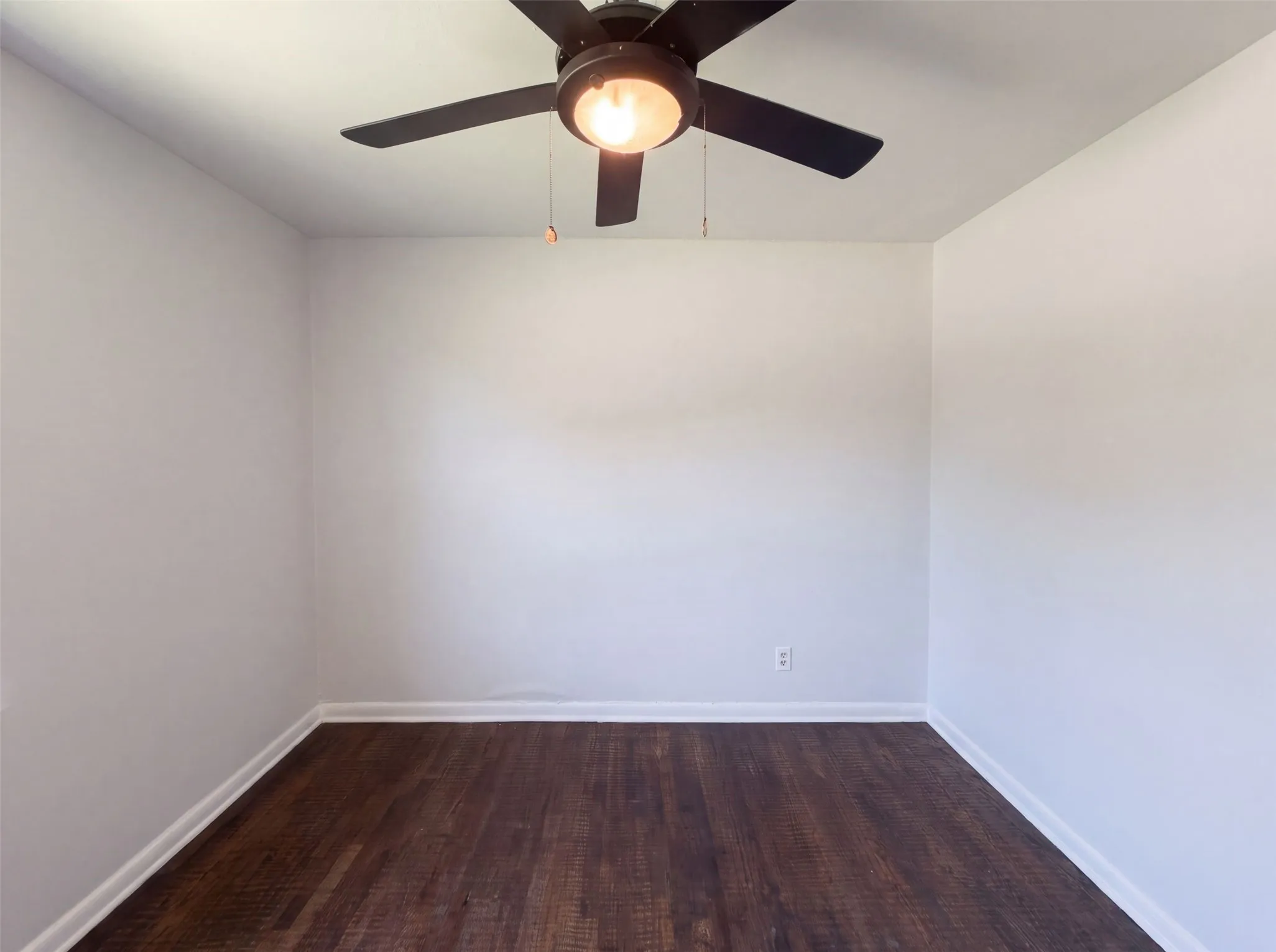 Single Family Residence For Sale in Dallas County , 2415 Barnes Bridge Road, Dallas, Texas 75228, 3 Bedroom, 2 Bathroom, Garage spaces, 1,808 Sqft, built in 1953, mls#21346250, Real Estate Agent in Dallas, Homes For Sale in Dallas county, Homes For Sale in Dallas, Realtor in Dallas Texas, Real Estate Brokerage Independent Realty Texas, Luminita Cordes Realtor