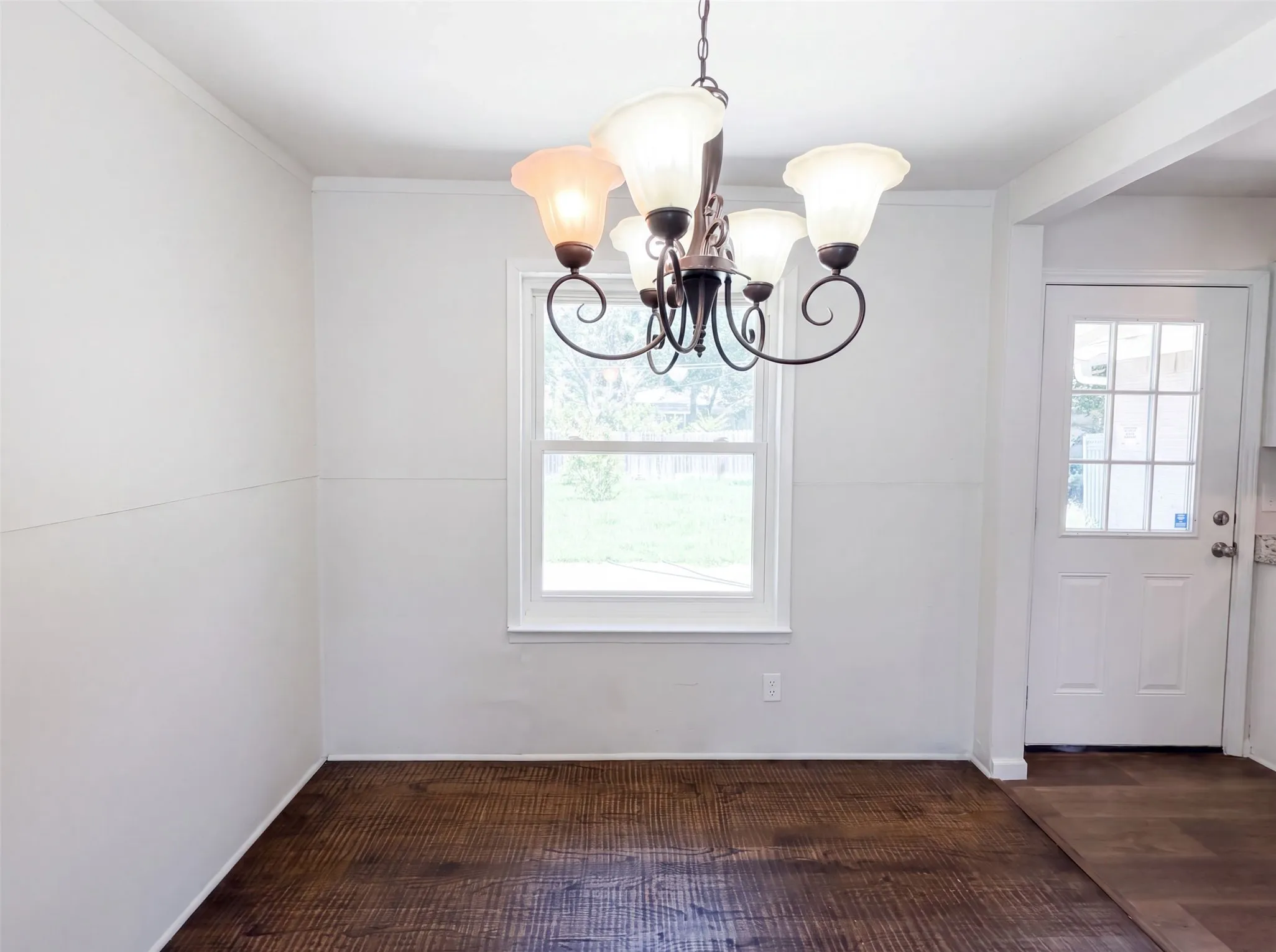 Single Family Residence For Sale in Dallas County , 2415 Barnes Bridge Road, Dallas, Texas 75228, 3 Bedroom, 2 Bathroom, Garage spaces, 1,808 Sqft, built in 1953, mls#21346250, Real Estate Agent in Dallas, Homes For Sale in Dallas county, Homes For Sale in Dallas, Realtor in Dallas Texas, Real Estate Brokerage Independent Realty Texas, Luminita Cordes Realtor