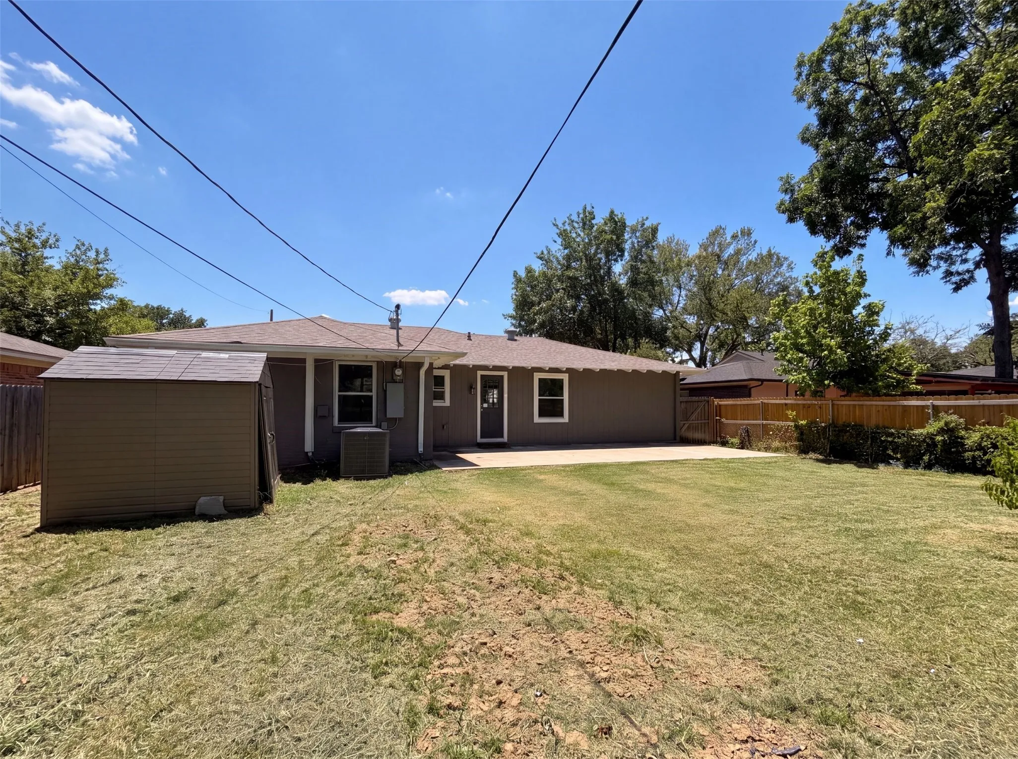 Single Family Residence For Sale in Dallas County , 2415 Barnes Bridge Road, Dallas, Texas 75228, 3 Bedroom, 2 Bathroom, Garage spaces, 1,808 Sqft, built in 1953, mls#21346250, Real Estate Agent in Dallas, Homes For Sale in Dallas county, Homes For Sale in Dallas, Realtor in Dallas Texas, Real Estate Brokerage Independent Realty Texas, Luminita Cordes Realtor