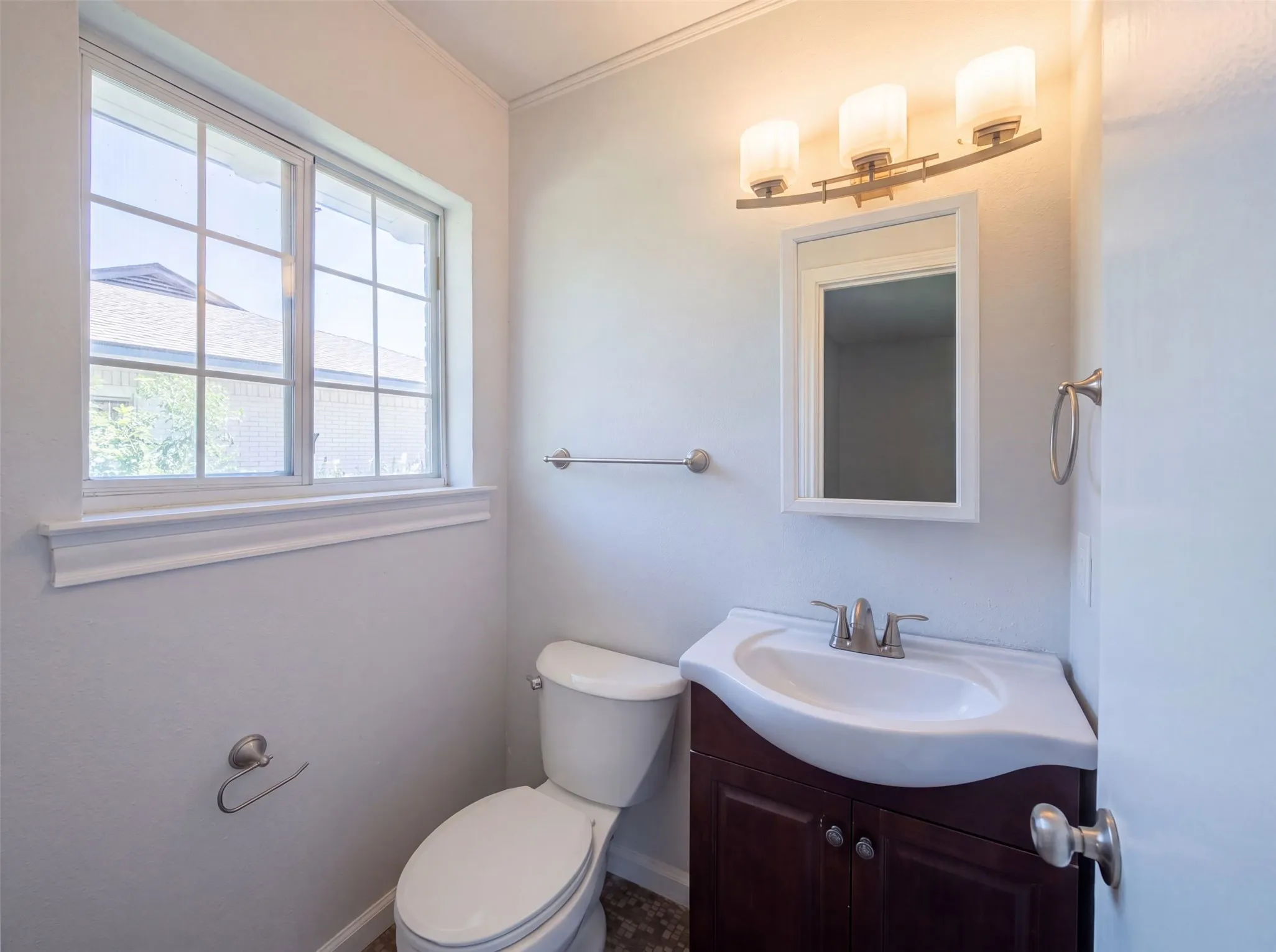Single Family Residence For Sale in Dallas County , 2415 Barnes Bridge Road, Dallas, Texas 75228, 3 Bedroom, 2 Bathroom, Garage spaces, 1,808 Sqft, built in 1953, mls#21346250, Real Estate Agent in Dallas, Homes For Sale in Dallas county, Homes For Sale in Dallas, Realtor in Dallas Texas, Real Estate Brokerage Independent Realty Texas, Luminita Cordes Realtor