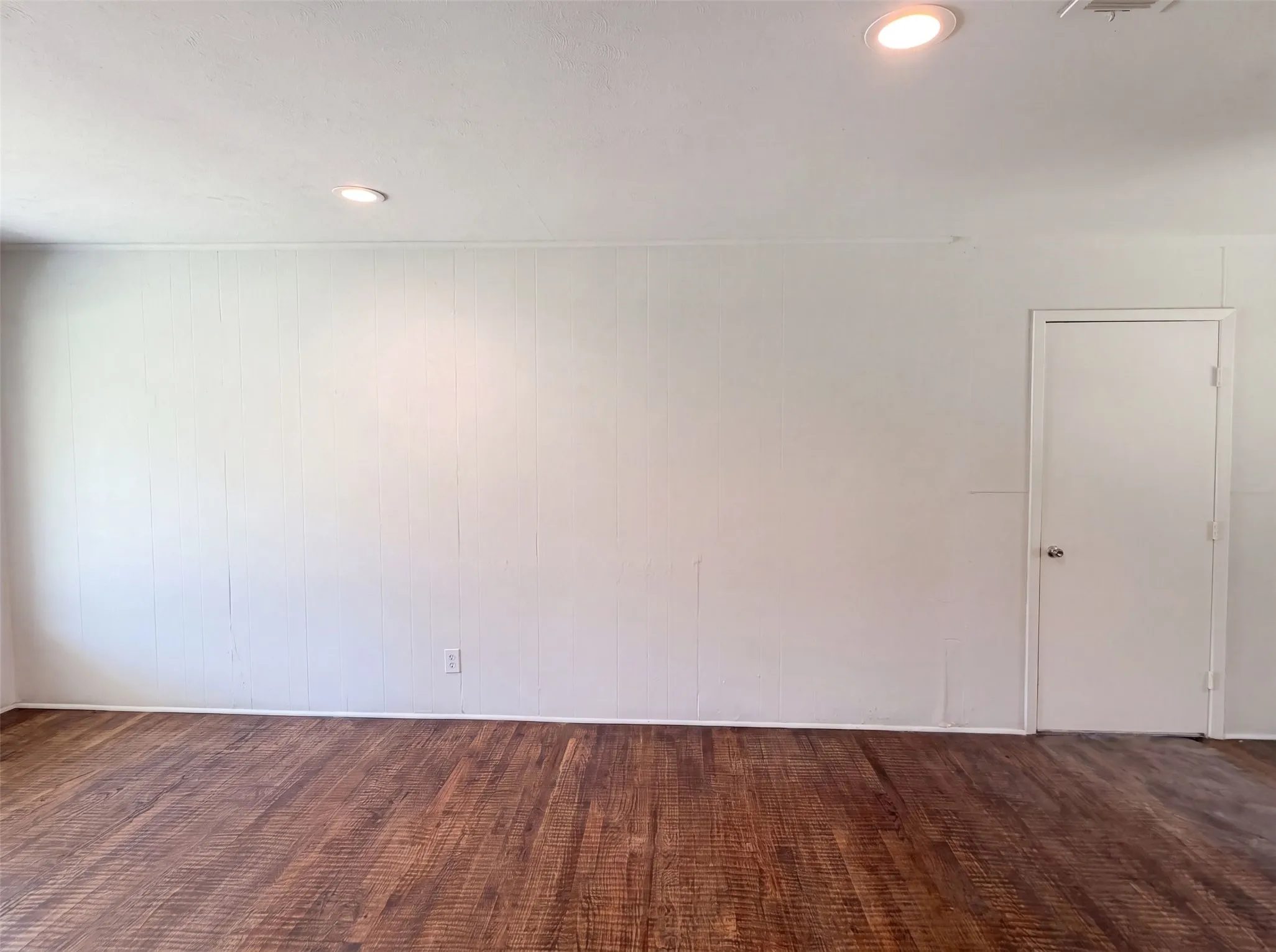 Single Family Residence For Sale in Dallas County , 2415 Barnes Bridge Road, Dallas, Texas 75228, 3 Bedroom, 2 Bathroom, Garage spaces, 1,808 Sqft, built in 1953, mls#21346250, Real Estate Agent in Dallas, Homes For Sale in Dallas county, Homes For Sale in Dallas, Realtor in Dallas Texas, Real Estate Brokerage Independent Realty Texas, Luminita Cordes Realtor