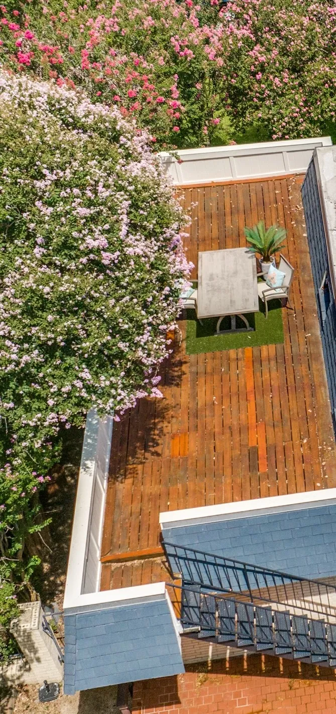 Rooftop Deck
