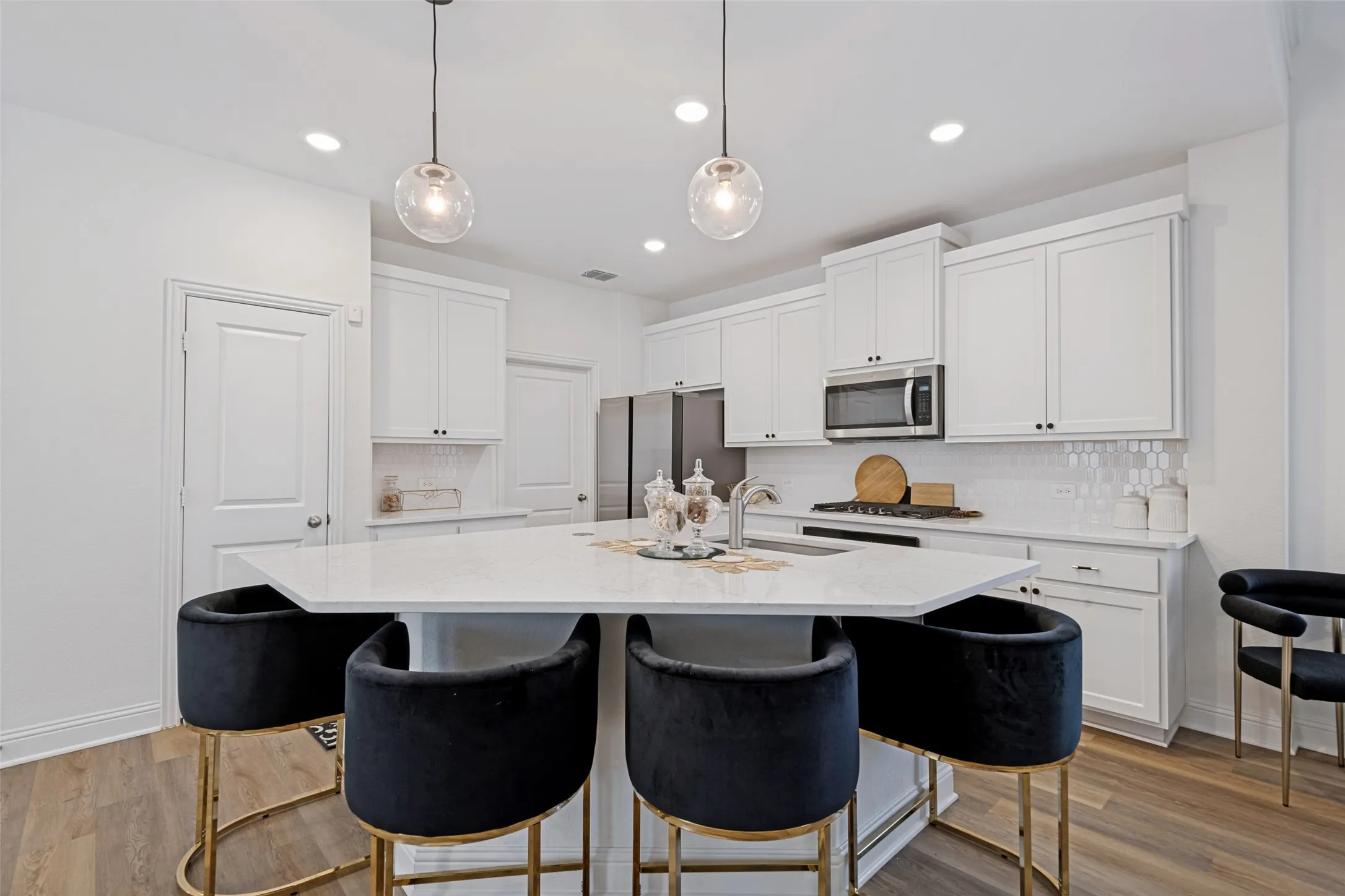 Single Family Residence For Sale in Kaufman County , 3906 Belleview Place, Crandall, Texas 75114, 4 Bedroom, 3 Bathroom, 2 Garage spaces, 2,272 Sqft, built in 2024, mls#21346251, Real Estate Agent in Crandall, Homes For Sale in Kaufman county, Homes For Sale in Crandall, Realtor in Crandall Texas, Real Estate Brokerage Independent Realty Texas, Luminita Cordes Realtor