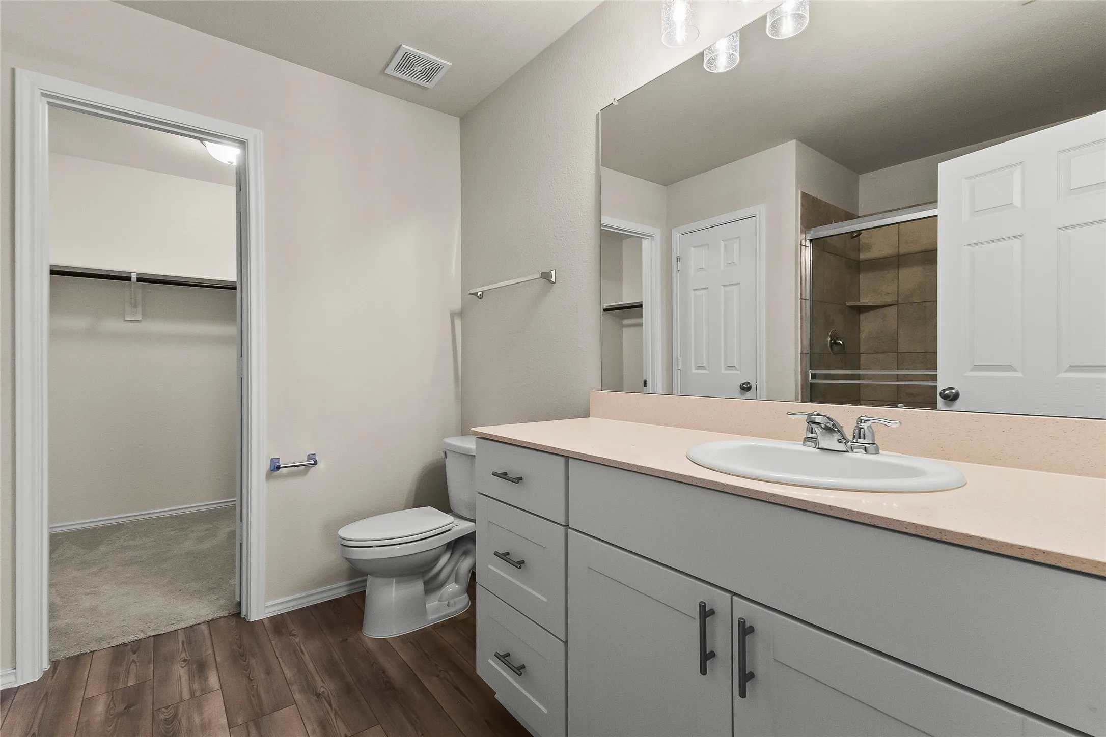 Single Family Residence For Sale in Tarrant County , 4652 Benham Drive, Fort Worth, Texas 76036, 3 Bedroom, 2 Bathroom, 2 Garage spaces, 1,621 Sqft, built in 2022, mls#21346254, Real Estate Agent in Fort Worth, Homes For Sale in Tarrant county, Homes For Sale in Fort Worth, Realtor in Fort Worth Texas, Real Estate Brokerage Independent Realty Texas, Luminita Cordes Realtor
