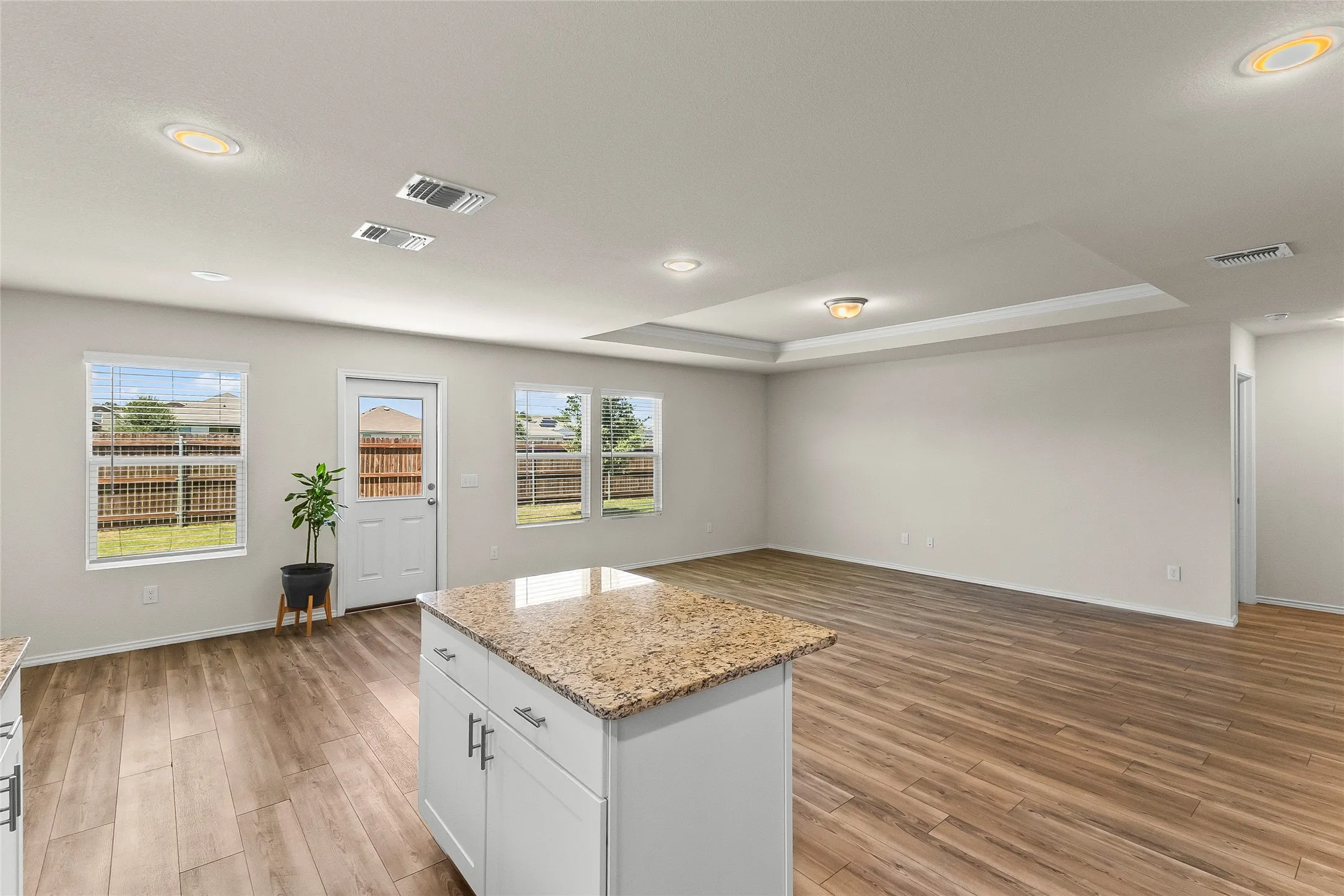 Single Family Residence For Sale in Tarrant County , 4652 Benham Drive, Fort Worth, Texas 76036, 3 Bedroom, 2 Bathroom, 2 Garage spaces, 1,621 Sqft, built in 2022, mls#21346254, Real Estate Agent in Fort Worth, Homes For Sale in Tarrant county, Homes For Sale in Fort Worth, Realtor in Fort Worth Texas, Real Estate Brokerage Independent Realty Texas, Luminita Cordes Realtor