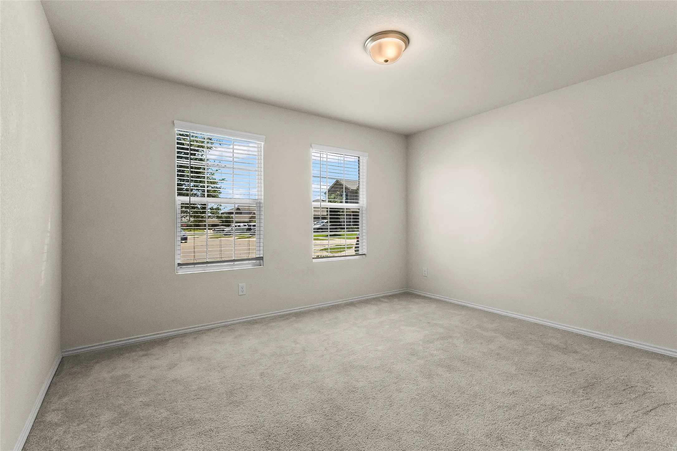 Single Family Residence For Sale in Tarrant County , 4652 Benham Drive, Fort Worth, Texas 76036, 3 Bedroom, 2 Bathroom, 2 Garage spaces, 1,621 Sqft, built in 2022, mls#21346254, Real Estate Agent in Fort Worth, Homes For Sale in Tarrant county, Homes For Sale in Fort Worth, Realtor in Fort Worth Texas, Real Estate Brokerage Independent Realty Texas, Luminita Cordes Realtor