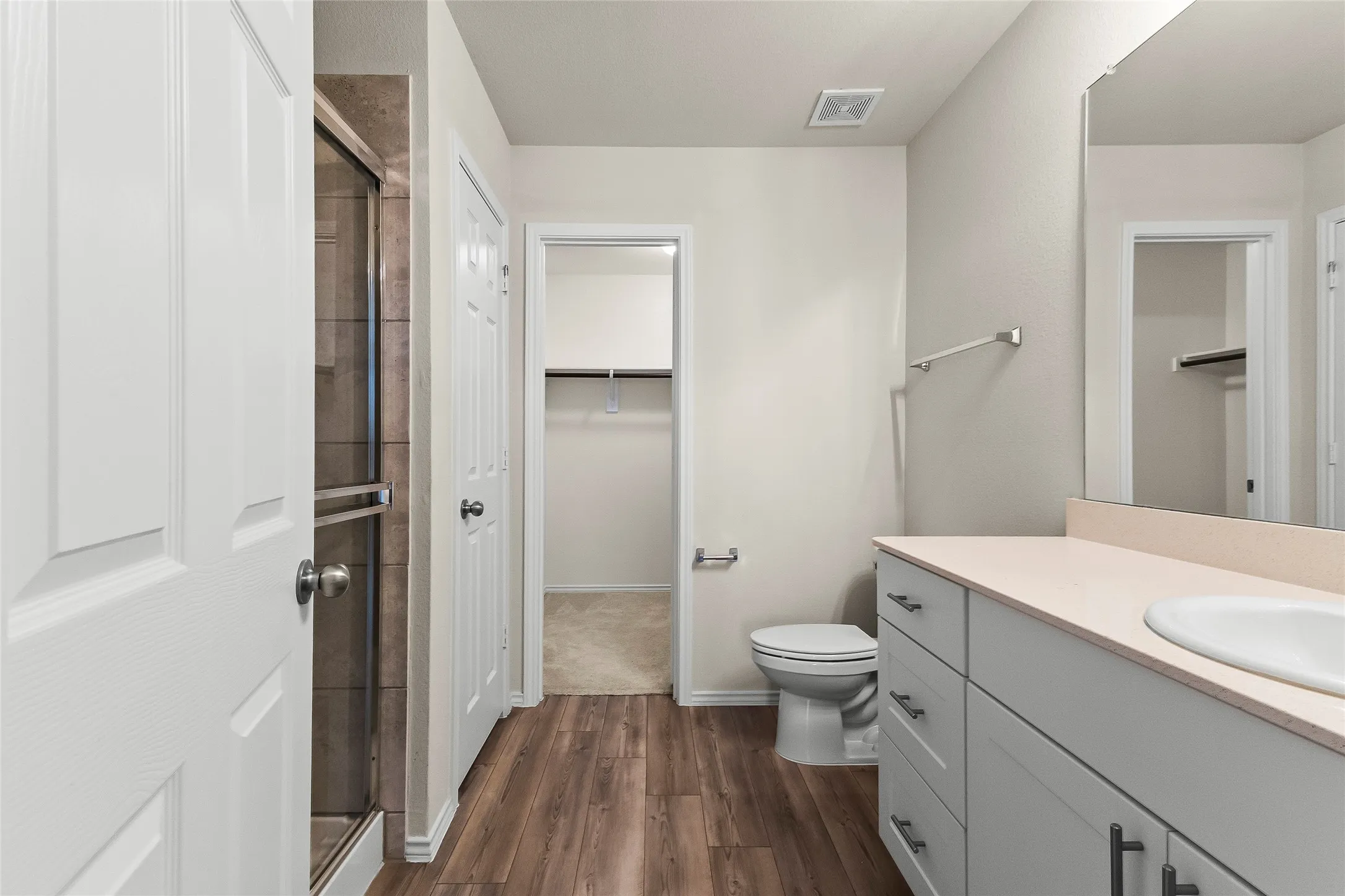 Single Family Residence For Sale in Tarrant County , 4652 Benham Drive, Fort Worth, Texas 76036, 3 Bedroom, 2 Bathroom, 2 Garage spaces, 1,621 Sqft, built in 2022, mls#21346254, Real Estate Agent in Fort Worth, Homes For Sale in Tarrant county, Homes For Sale in Fort Worth, Realtor in Fort Worth Texas, Real Estate Brokerage Independent Realty Texas, Luminita Cordes Realtor