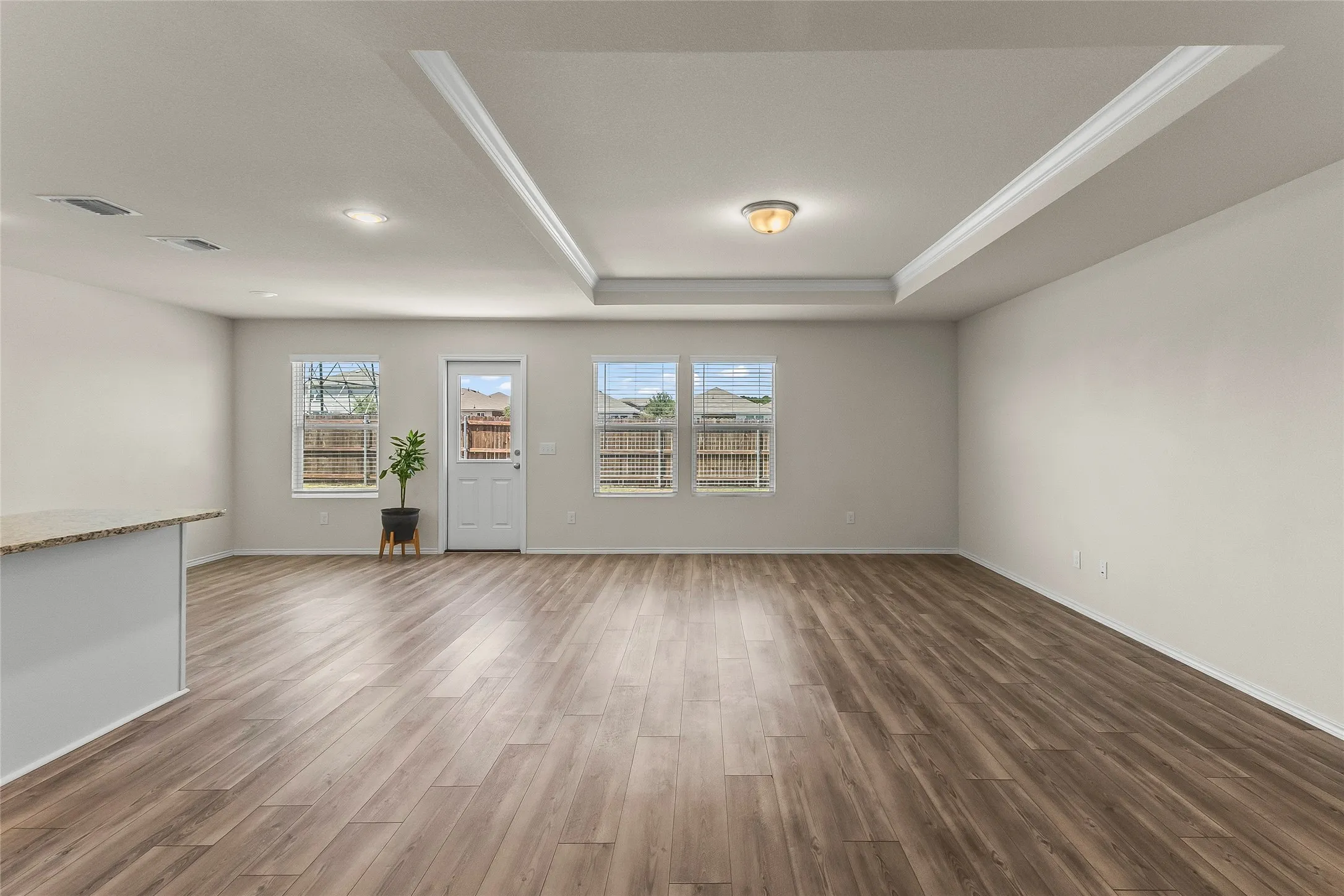 Single Family Residence For Sale in Tarrant County , 4652 Benham Drive, Fort Worth, Texas 76036, 3 Bedroom, 2 Bathroom, 2 Garage spaces, 1,621 Sqft, built in 2022, mls#21346254, Real Estate Agent in Fort Worth, Homes For Sale in Tarrant county, Homes For Sale in Fort Worth, Realtor in Fort Worth Texas, Real Estate Brokerage Independent Realty Texas, Luminita Cordes Realtor