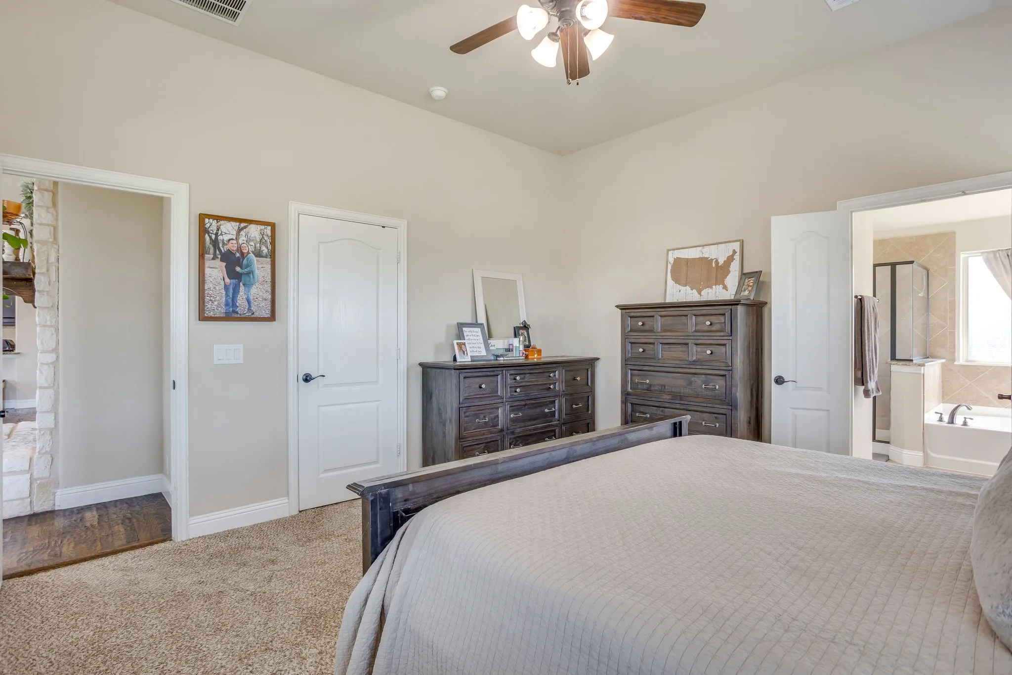 Single Family Residence For Sale in Parker County , 106 Hannah Court, Weatherford, Texas 76085, 4 Bedroom, 2 Bathroom, 2 Garage spaces, 1,879 Sqft, built in 2016, mls#21344035, Real Estate Agent in Weatherford, Homes For Sale in Parker county, Homes For Sale in Weatherford, Realtor in Weatherford Texas, Real Estate Brokerage Independent Realty Texas, Luminita Cordes Realtor