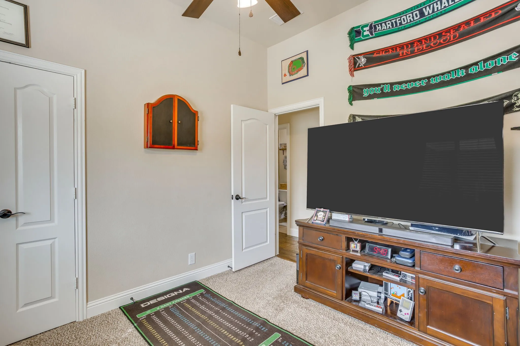 Single Family Residence For Sale in Parker County , 106 Hannah Court, Weatherford, Texas 76085, 4 Bedroom, 2 Bathroom, 2 Garage spaces, 1,879 Sqft, built in 2016, mls#21344035, Real Estate Agent in Weatherford, Homes For Sale in Parker county, Homes For Sale in Weatherford, Realtor in Weatherford Texas, Real Estate Brokerage Independent Realty Texas, Luminita Cordes Realtor