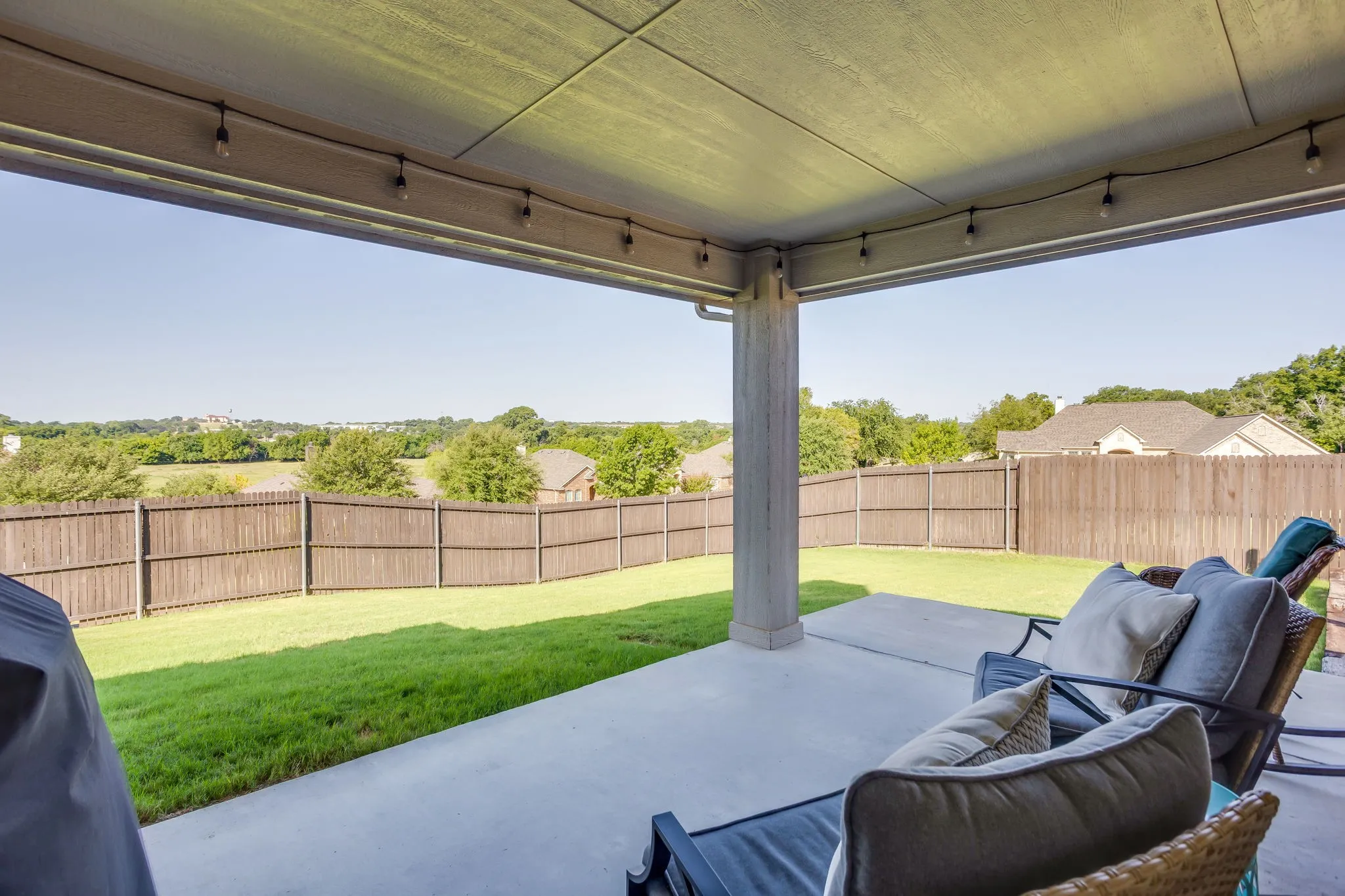 Single Family Residence For Sale in Parker County , 106 Hannah Court, Weatherford, Texas 76085, 4 Bedroom, 2 Bathroom, 2 Garage spaces, 1,879 Sqft, built in 2016, mls#21344035, Real Estate Agent in Weatherford, Homes For Sale in Parker county, Homes For Sale in Weatherford, Realtor in Weatherford Texas, Real Estate Brokerage Independent Realty Texas, Luminita Cordes Realtor