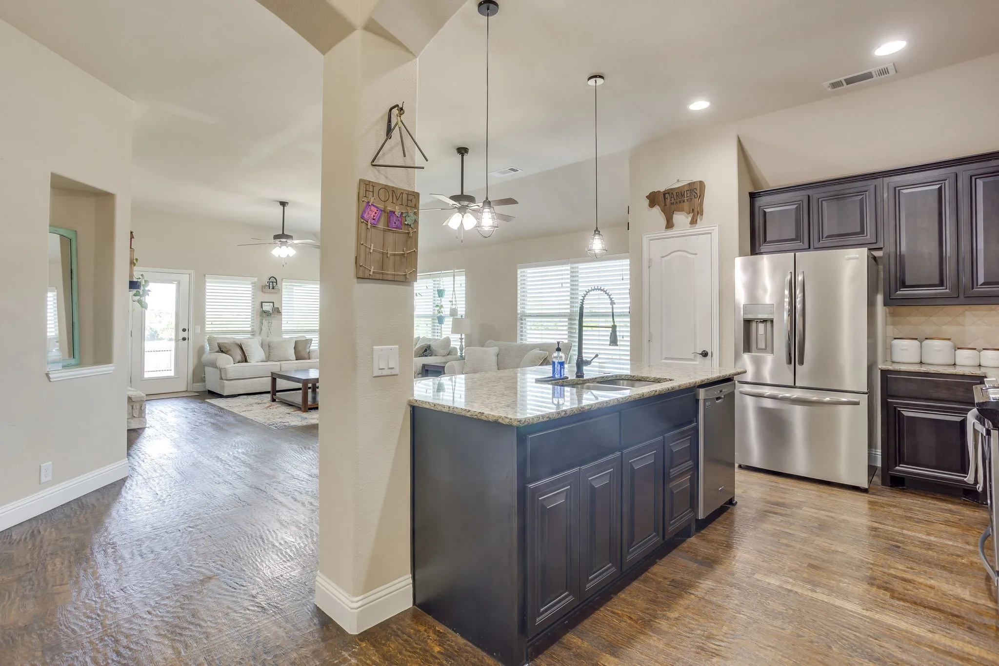 Single Family Residence For Sale in Parker County , 106 Hannah Court, Weatherford, Texas 76085, 4 Bedroom, 2 Bathroom, 2 Garage spaces, 1,879 Sqft, built in 2016, mls#21344035, Real Estate Agent in Weatherford, Homes For Sale in Parker county, Homes For Sale in Weatherford, Realtor in Weatherford Texas, Real Estate Brokerage Independent Realty Texas, Luminita Cordes Realtor