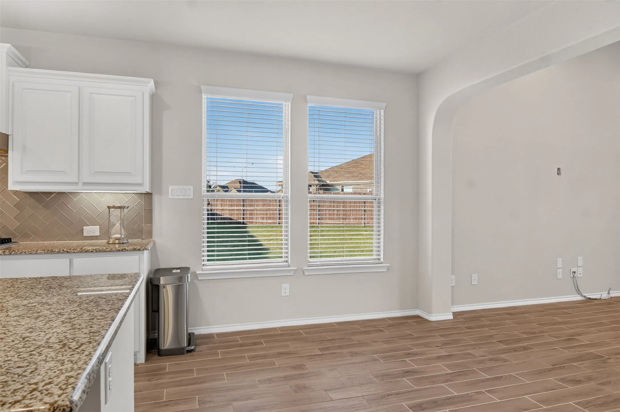 Single Family Residence For Sale in Tarrant County , 1220 Beestone Drive, Saginaw, Texas 76131, 4 Bedroom, 3 Bathroom, 3 Garage spaces, 3,001 Sqft, built in 2018, mls#21345177, Real Estate Agent in Saginaw, Homes For Sale in Tarrant county, Homes For Sale in Saginaw, Realtor in Saginaw Texas, Real Estate Brokerage Independent Realty Texas, Luminita Cordes Realtor