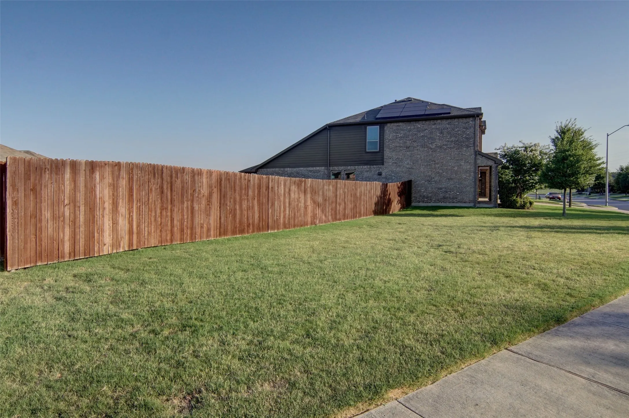 Single Family Residence For Sale in Tarrant County , 1220 Beestone Drive, Saginaw, Texas 76131, 4 Bedroom, 3 Bathroom, 3 Garage spaces, 3,001 Sqft, built in 2018, mls#21345177, Real Estate Agent in Saginaw, Homes For Sale in Tarrant county, Homes For Sale in Saginaw, Realtor in Saginaw Texas, Real Estate Brokerage Independent Realty Texas, Luminita Cordes Realtor