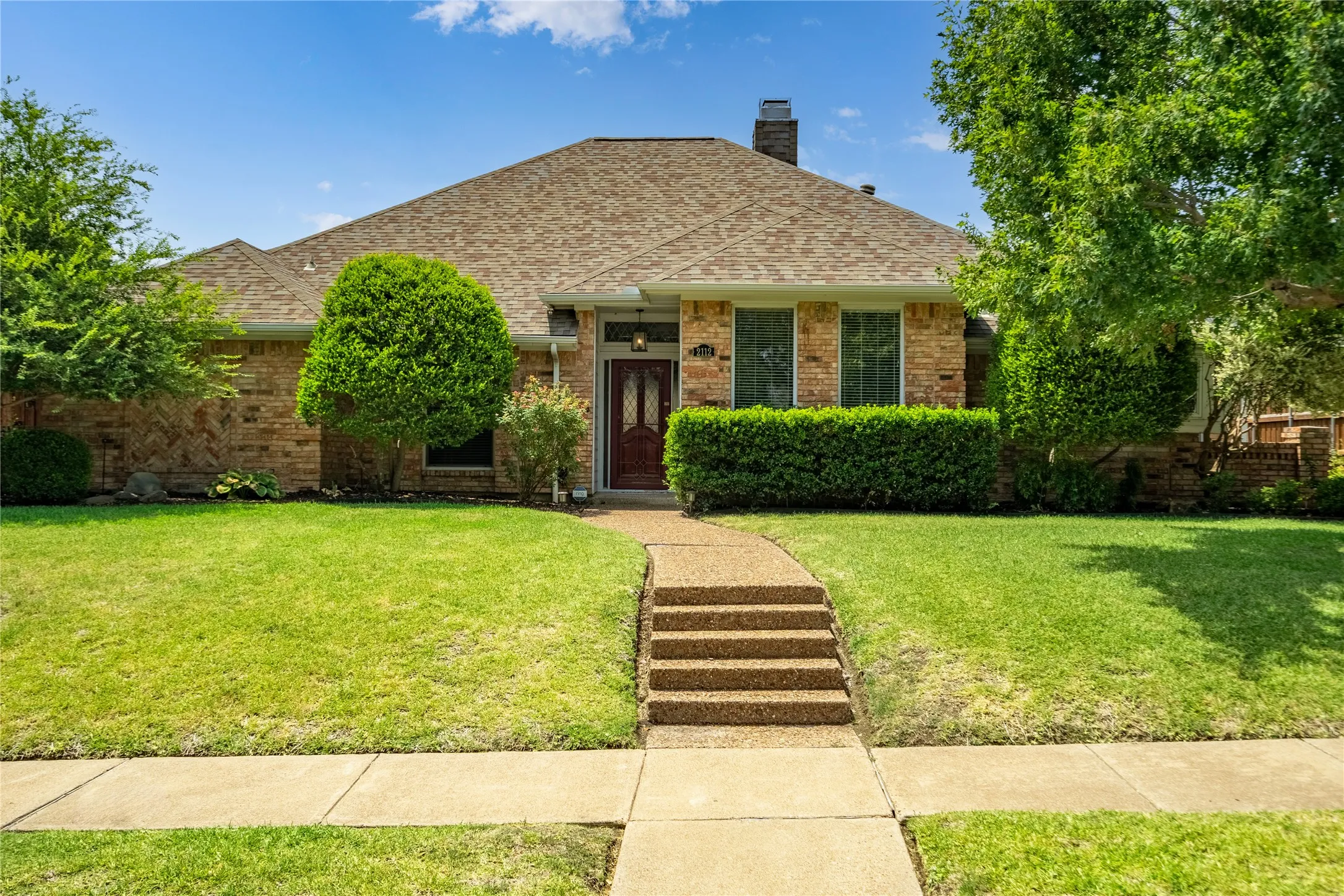 Single Family Residence For Sale in Collin County , 2112 Evergreen Drive, Plano, Texas 75075, 4 Bedroom, 3 Bathroom, 2 Garage spaces, 2,637 Sqft, built in 1983, mls#21345947, Real Estate Agent in Plano, Homes For Sale in Collin county, Homes For Sale in Plano, Realtor in Plano Texas, Real Estate Brokerage Independent Realty Texas, Luminita Cordes Realtor