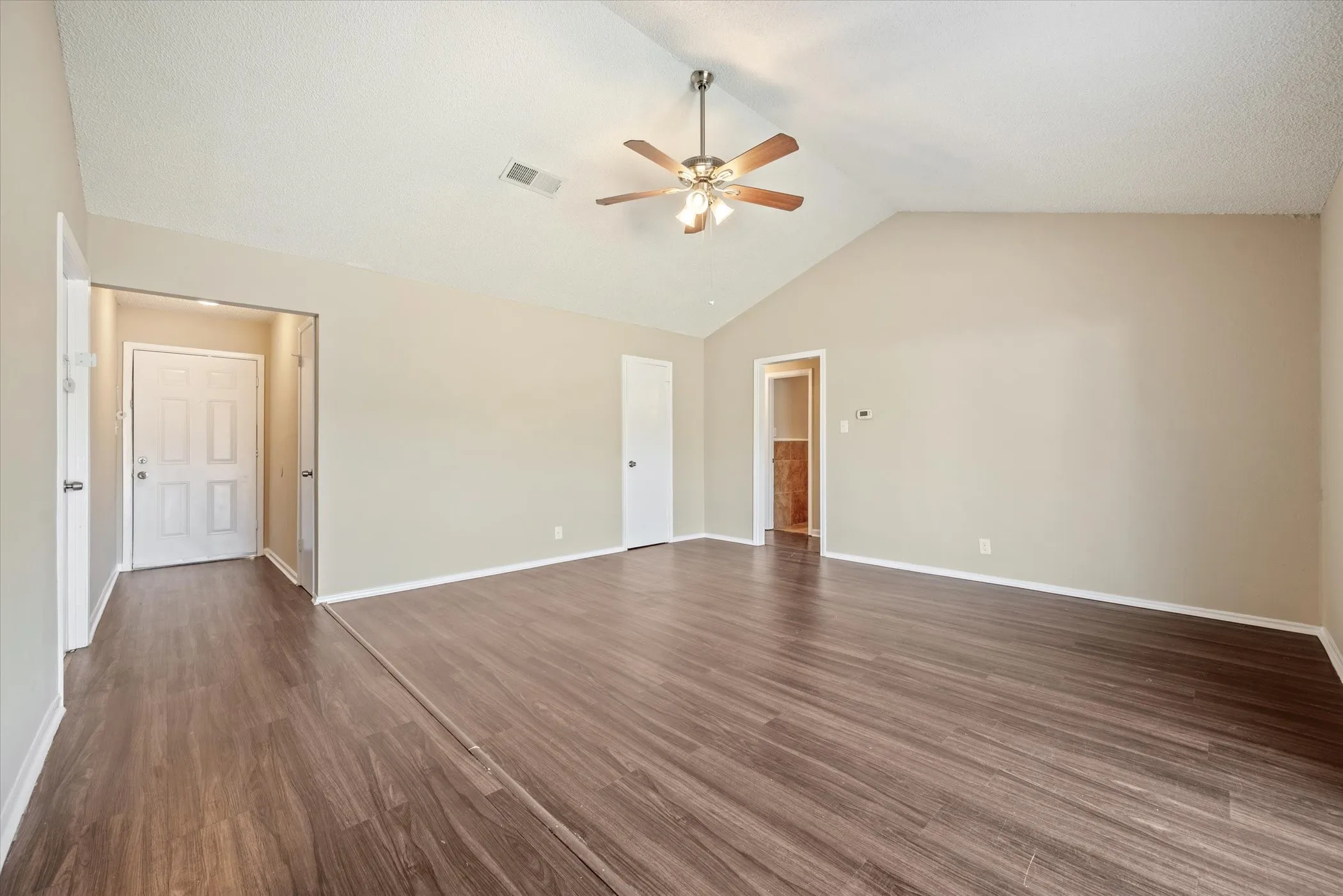 Single Family Residence For Rent in Tarrant County , 5945 Jackie Terrace, Watauga, Texas 76148, 3 Bedroom, 2 Bathroom, 2 Garage spaces, 1,091 Sqft, built in 1970, mls#21346257, Real Estate Agent in Watauga, Homes For Rent in Tarrant county, Homes For Rent in Watauga, Realtor in Watauga Texas, Real Estate Brokerage Independent Realty Texas, Luminita Cordes Realtor