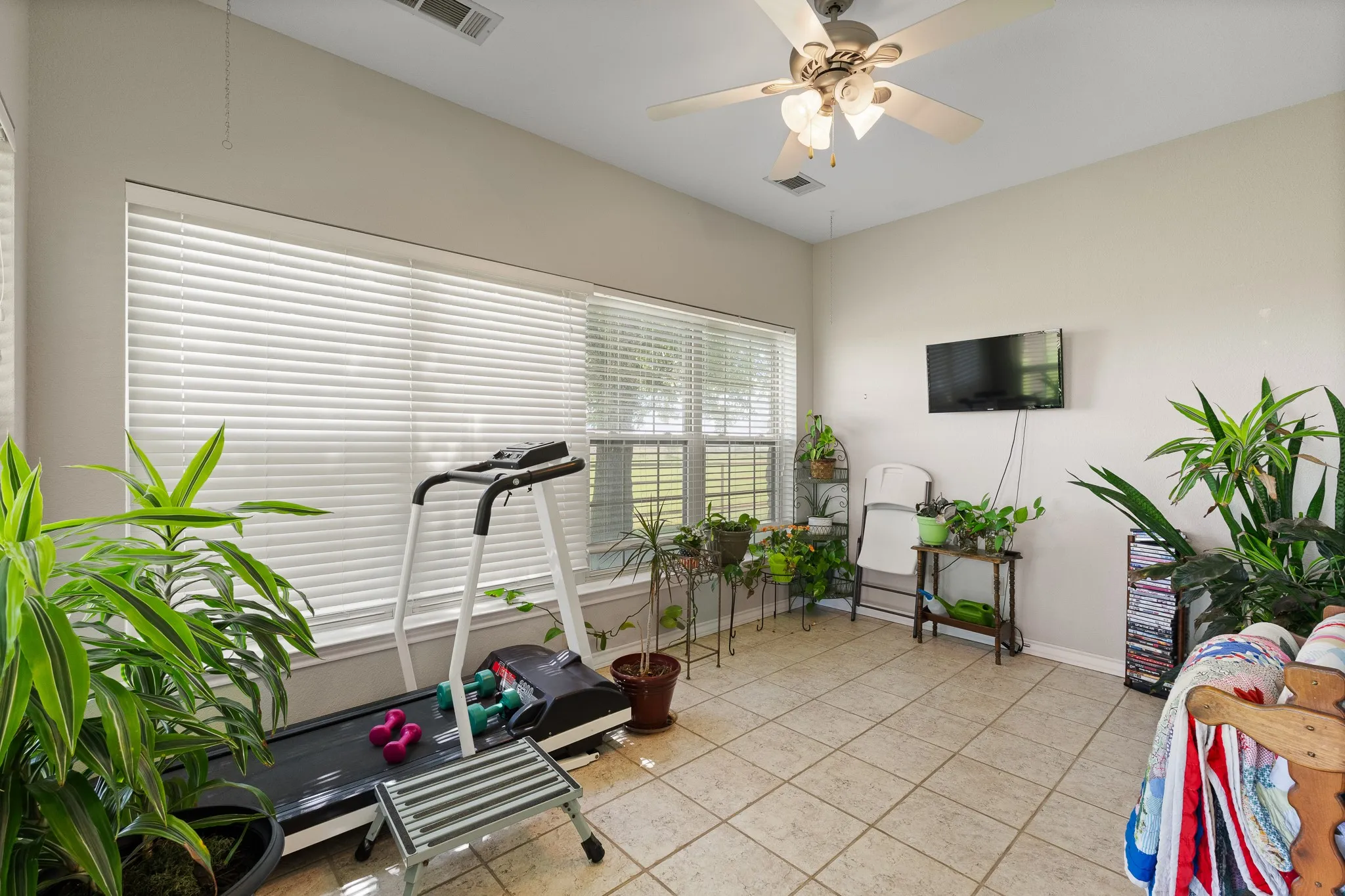 Single Family Residence For Sale in Johnson County , 8648 County Road 1128, Godley, Texas 76044, 3 Bedroom, 2 Bathroom, 2 Garage spaces, 3,268 Sqft, built in 2001, mls#21345066, Real Estate Agent in Godley, Homes For Sale in Johnson county, Homes For Sale in Godley, Realtor in Godley Texas, Real Estate Brokerage Independent Realty Texas, Luminita Cordes Realtor