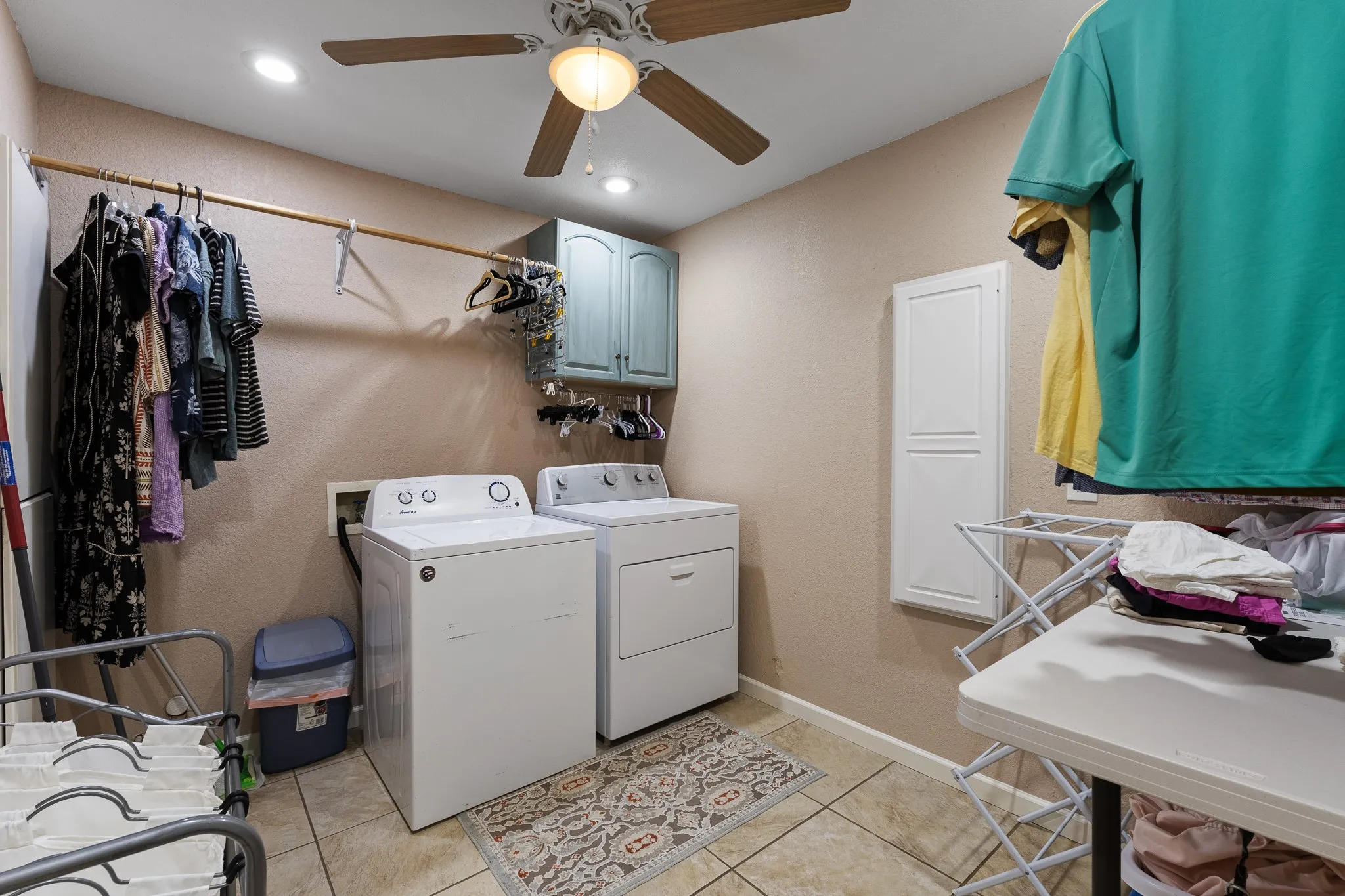 Single Family Residence For Sale in Johnson County , 8648 County Road 1128, Godley, Texas 76044, 3 Bedroom, 2 Bathroom, 2 Garage spaces, 3,268 Sqft, built in 2001, mls#21345066, Real Estate Agent in Godley, Homes For Sale in Johnson county, Homes For Sale in Godley, Realtor in Godley Texas, Real Estate Brokerage Independent Realty Texas, Luminita Cordes Realtor