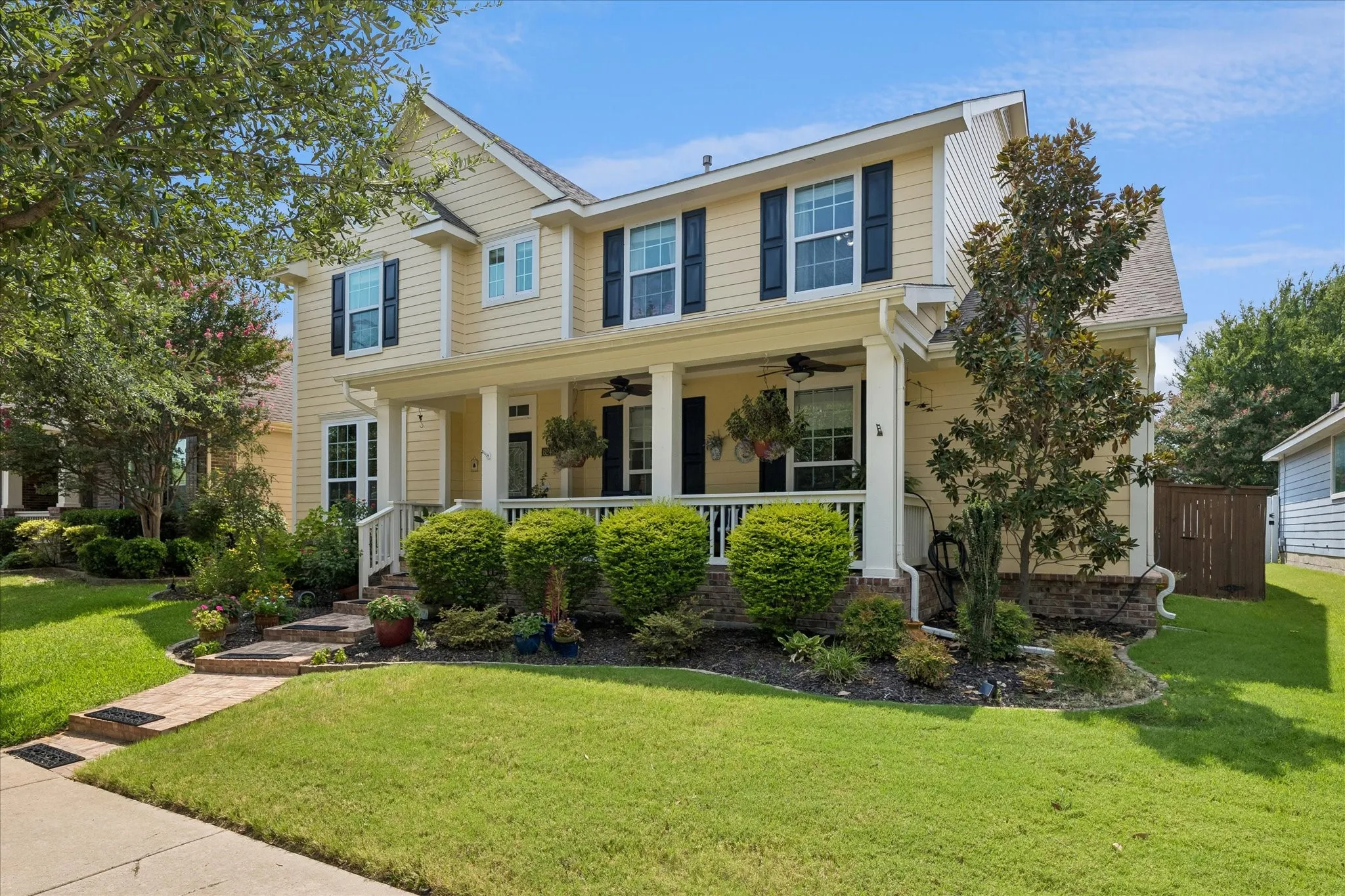 Single Family Residence For Sale in Tarrant County , 6241 Winter Park Drive, North Richland Hills, Texas 76180, 5 Bedroom, 4 Bathroom, 2 Garage spaces, 3,201 Sqft, built in 2008, mls#21341828, Real Estate Agent in North Richland Hills, Homes For Sale in Tarrant county, Homes For Sale in North Richland Hills, Realtor in North Richland Hills Texas, Real Estate Brokerage Independent Realty Texas, Luminita Cordes Realtor