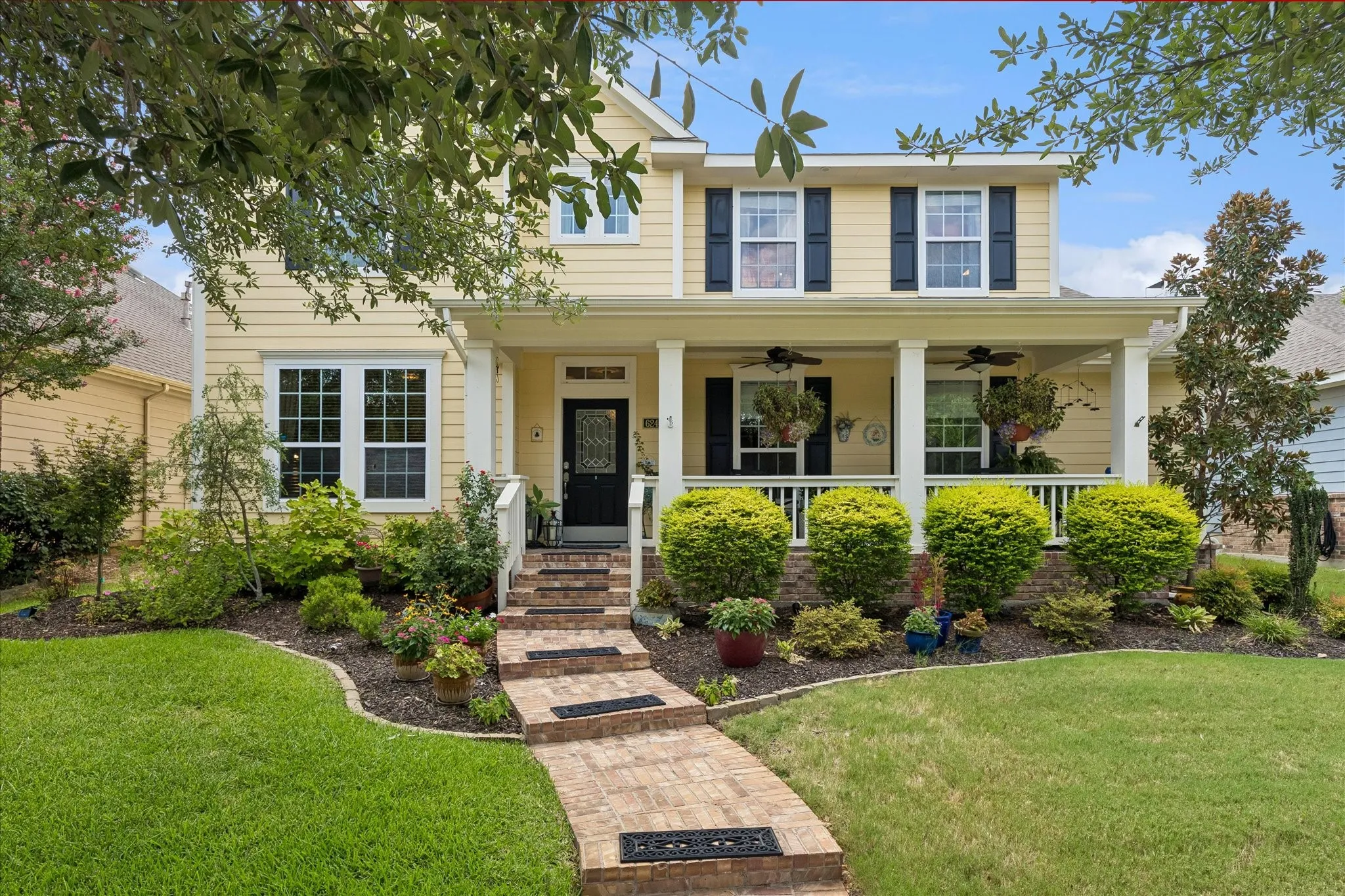 Beautiful Southern Colonial in Hometown