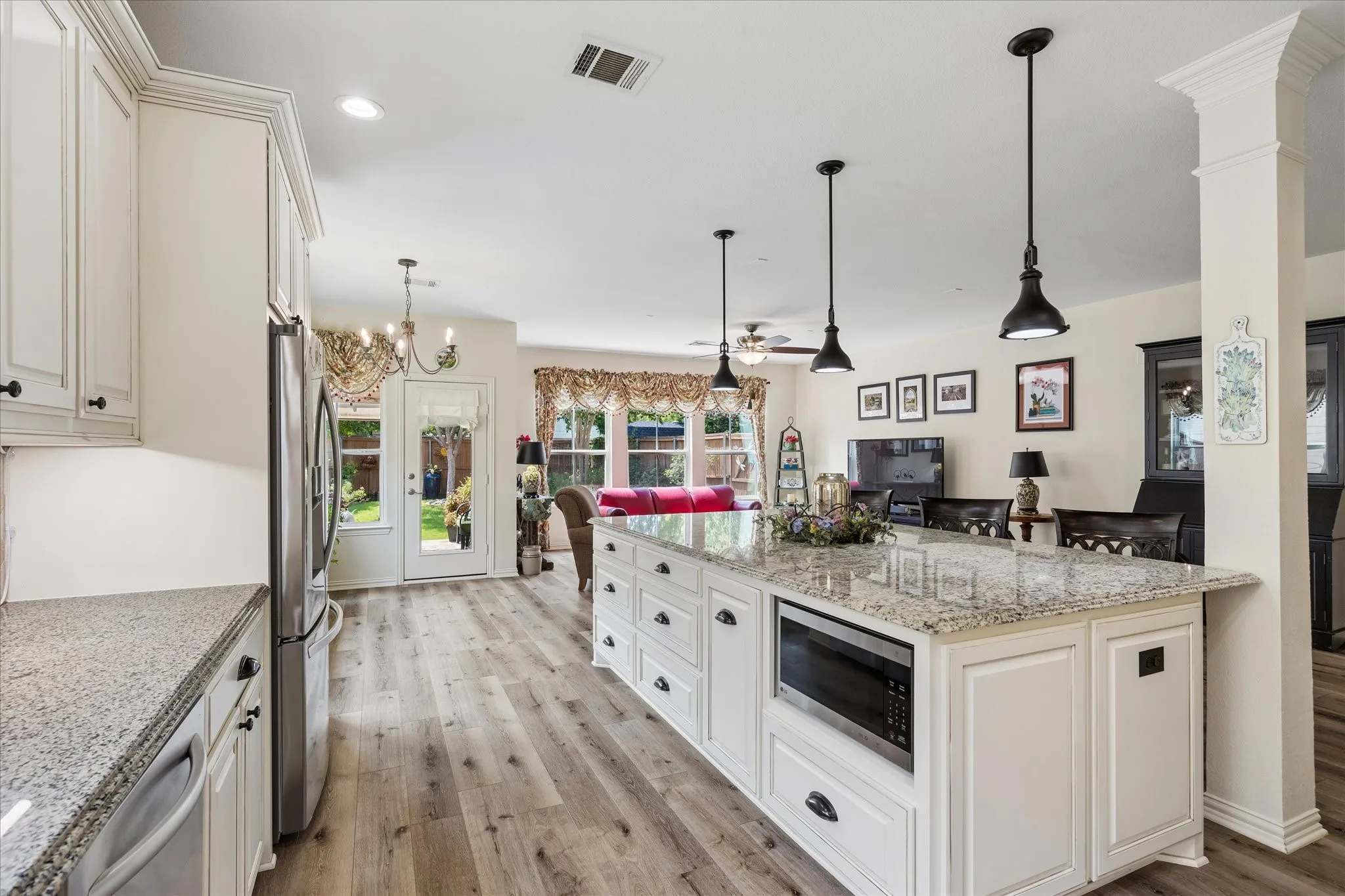 Lots of cabinet space for all the chefs needs.