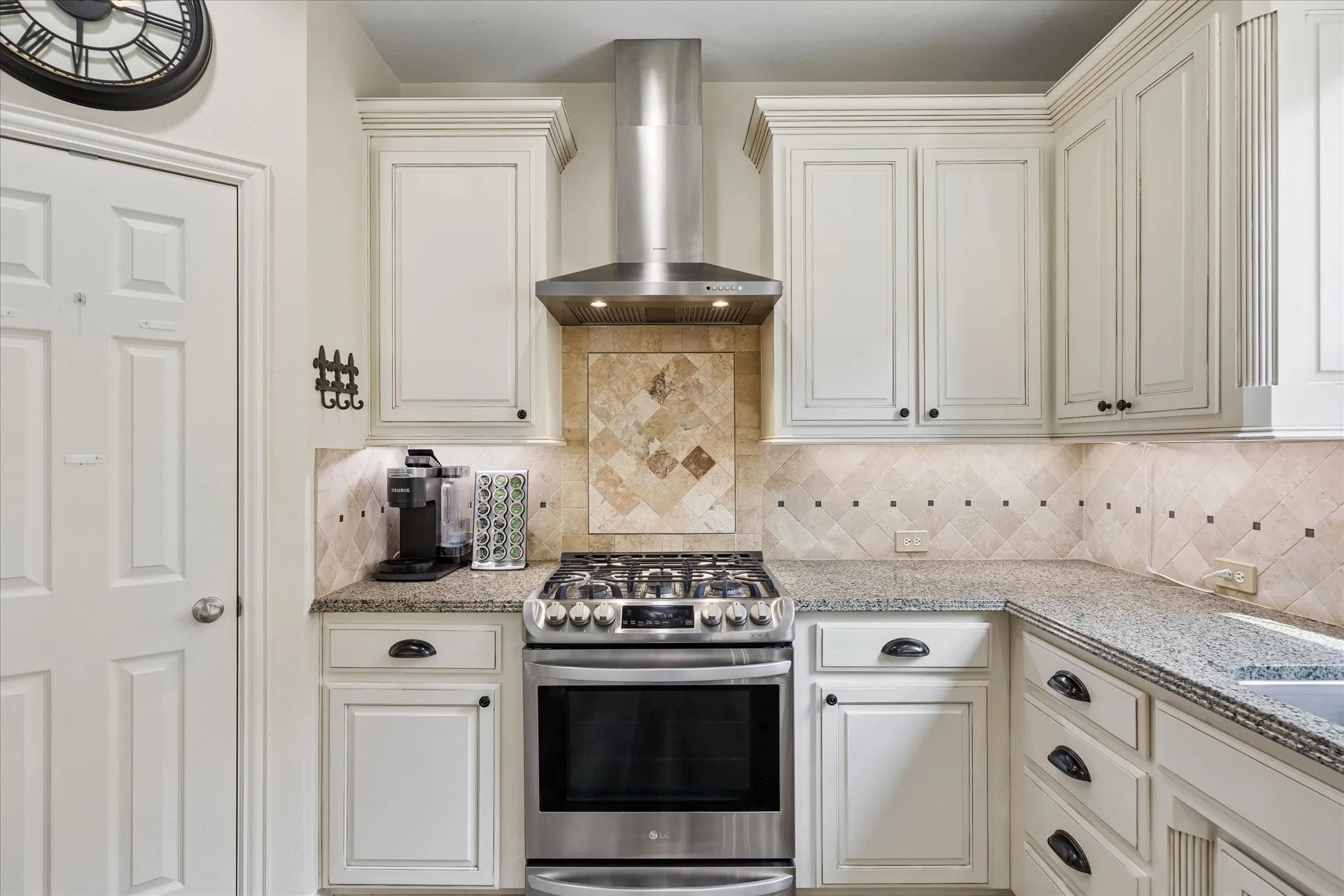 Gas chefs range.