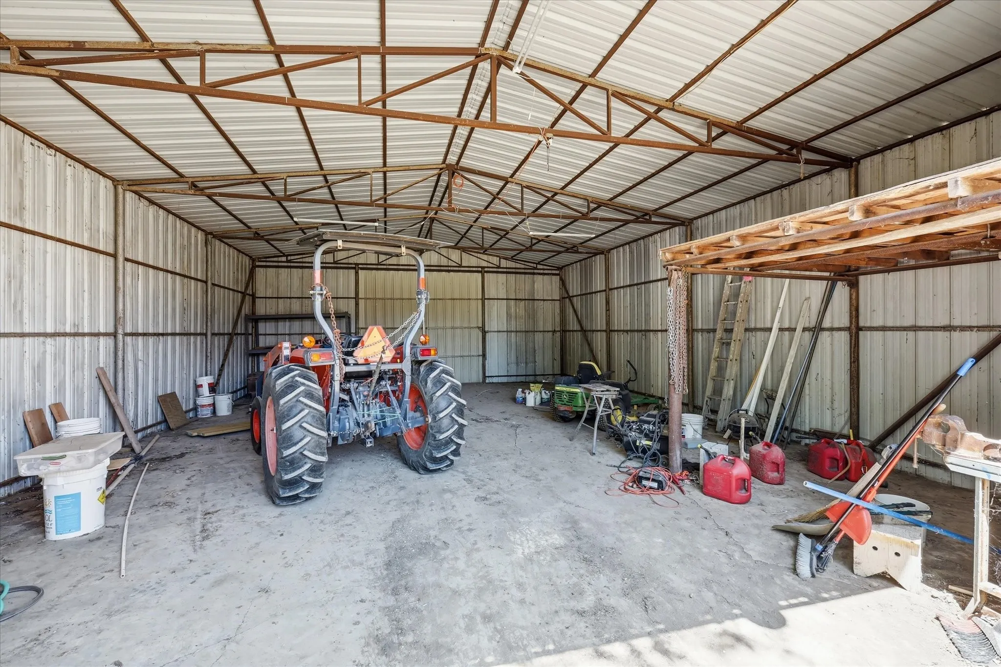 Single Family Residence For Sale in Denton County , 8766 Webb Road, Ponder, Texas 76259, 4 Bedroom, 3 Bathroom, 2 Garage spaces, 2,372 Sqft, built in 1984, mls#21346273, Real Estate Agent in Ponder, Homes For Sale in Denton county, Homes For Sale in Ponder, Realtor in Ponder Texas, Real Estate Brokerage Independent Realty Texas, Luminita Cordes Realtor