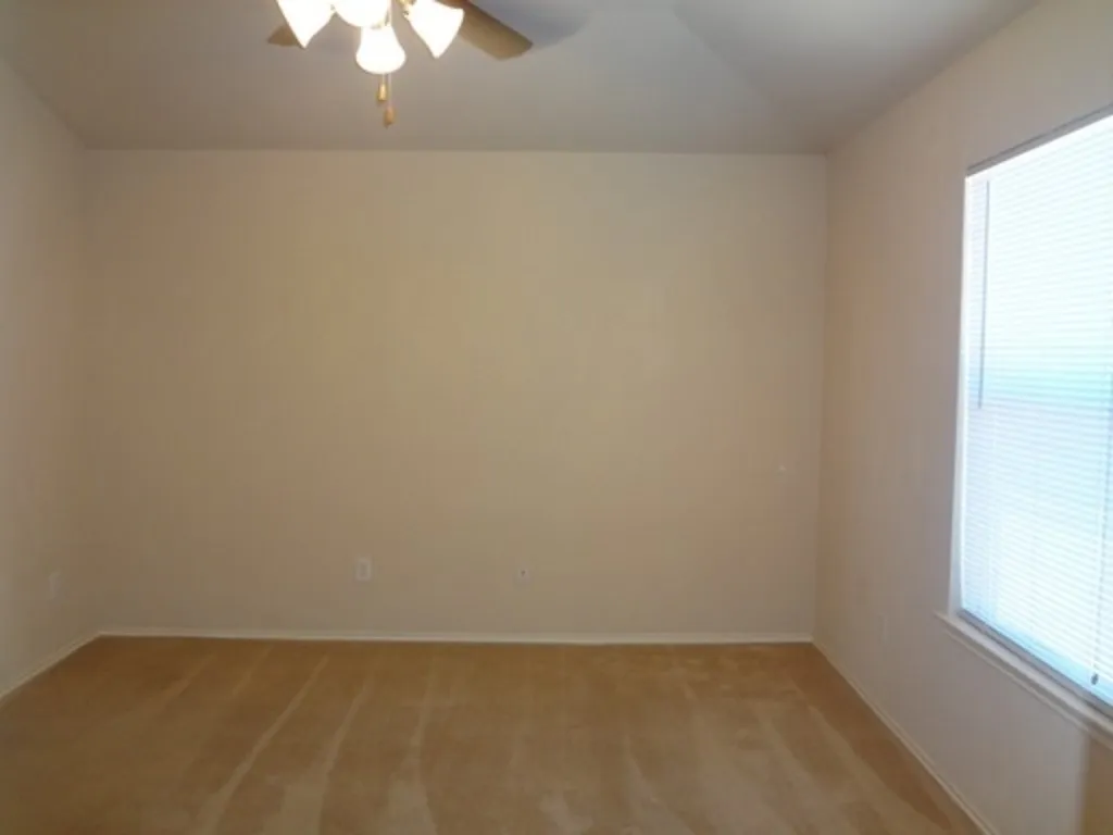 Townhouse For Rent in Denton County , 5405 Soledad Drive, Denton, Texas 76208, 3 Bedrooms, 3 Bathrooms, 2 Garage spaces, 1,672 Sqft, built in 2007, Price $1,900, mls#21346274, Real Estate Agent in Denton, Homes For Rent in Denton county, Homes For Rent in Denton, Realtor in Denton Texas, Real Estate Brokerage Independent Realty Texas, Luminita Cordes Realtor