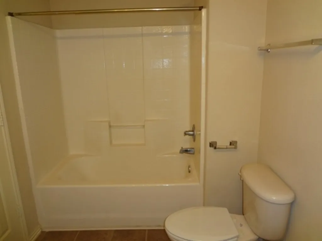 Townhouse For Rent in Denton County , 5405 Soledad Drive, Denton, Texas 76208, 3 Bedrooms, 3 Bathrooms, 2 Garage spaces, 1,672 Sqft, built in 2007, Price $1,900, mls#21346274, Real Estate Agent in Denton, Homes For Rent in Denton county, Homes For Rent in Denton, Realtor in Denton Texas, Real Estate Brokerage Independent Realty Texas, Luminita Cordes Realtor