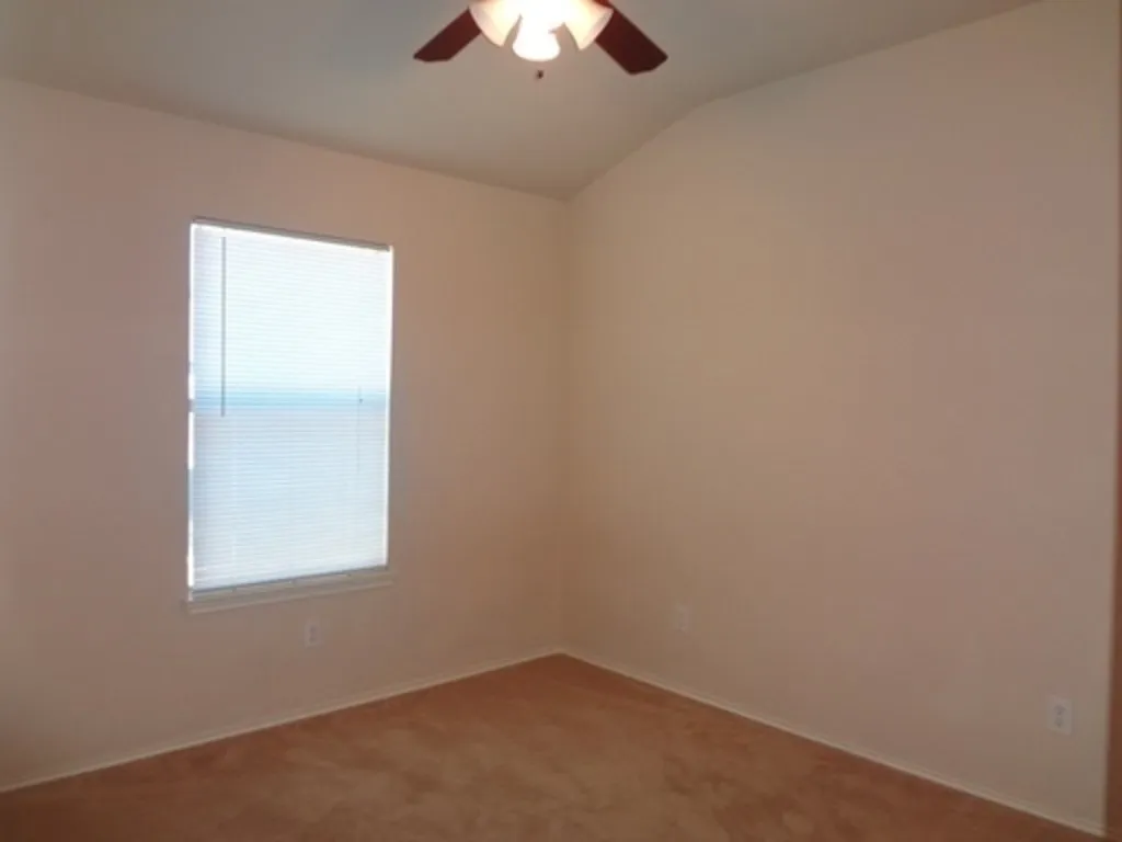 Townhouse For Rent in Denton County , 5405 Soledad Drive, Denton, Texas 76208, 3 Bedrooms, 3 Bathrooms, 2 Garage spaces, 1,672 Sqft, built in 2007, Price $1,900, mls#21346274, Real Estate Agent in Denton, Homes For Rent in Denton county, Homes For Rent in Denton, Realtor in Denton Texas, Real Estate Brokerage Independent Realty Texas, Luminita Cordes Realtor