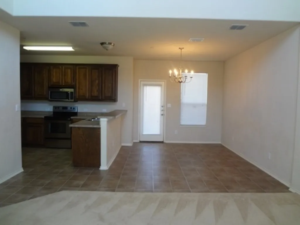 Townhouse For Rent in Denton County , 5405 Soledad Drive, Denton, Texas 76208, 3 Bedrooms, 3 Bathrooms, 2 Garage spaces, 1,672 Sqft, built in 2007, Price $1,900, mls#21346274, Real Estate Agent in Denton, Homes For Rent in Denton county, Homes For Rent in Denton, Realtor in Denton Texas, Real Estate Brokerage Independent Realty Texas, Luminita Cordes Realtor