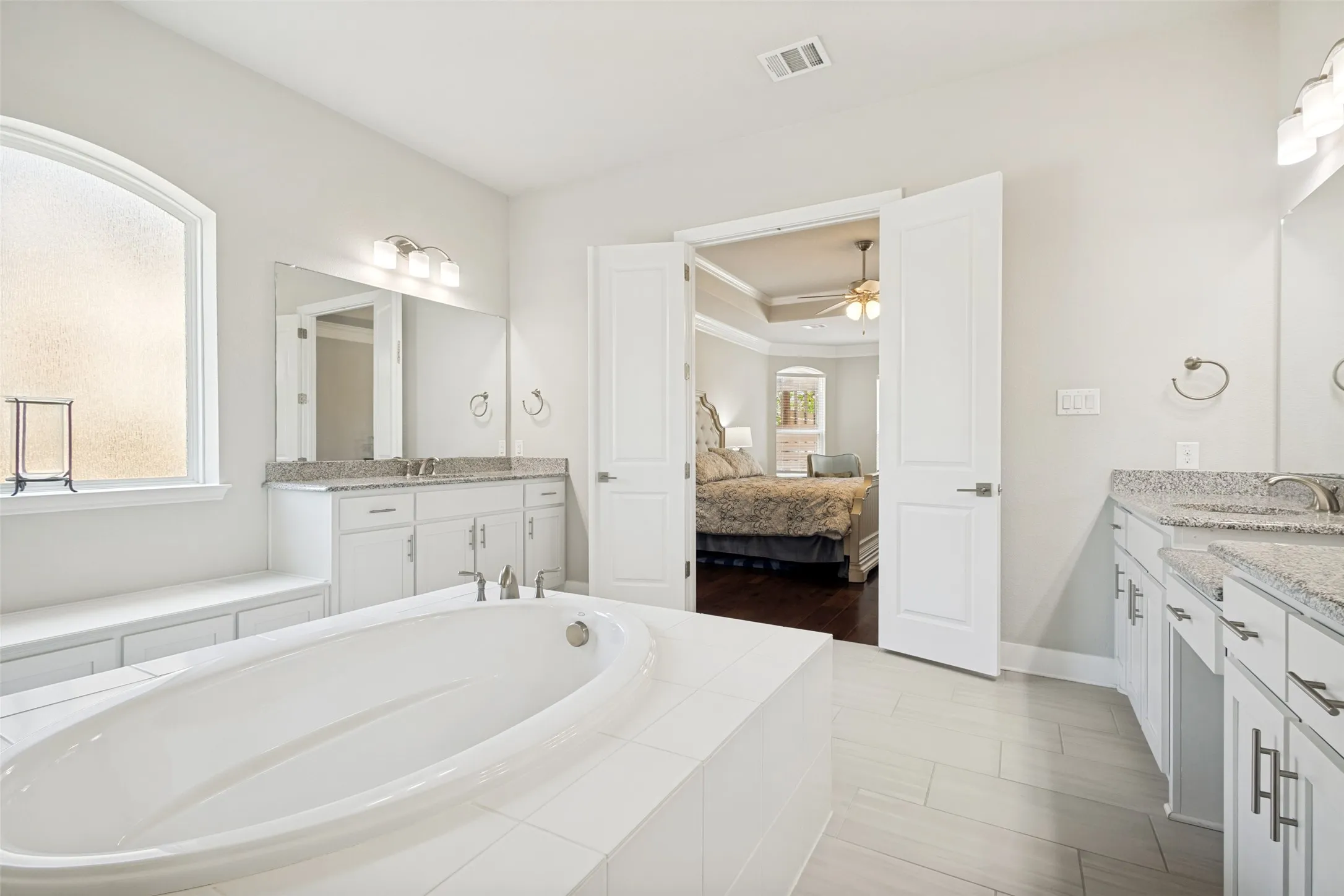 Single Family Residence For Sale in Denton County , 6704 Sorrento Lane, Flower Mound, Texas 75077, 4 Bedroom, 5 Bathroom, 3 Garage spaces, 4,656 Sqft, built in 2020, mls#21346277, Real Estate Agent in Flower Mound, Homes For Sale in Denton county, Homes For Sale in Flower Mound, Realtor in Flower Mound Texas, Real Estate Brokerage Independent Realty Texas, Luminita Cordes Realtor