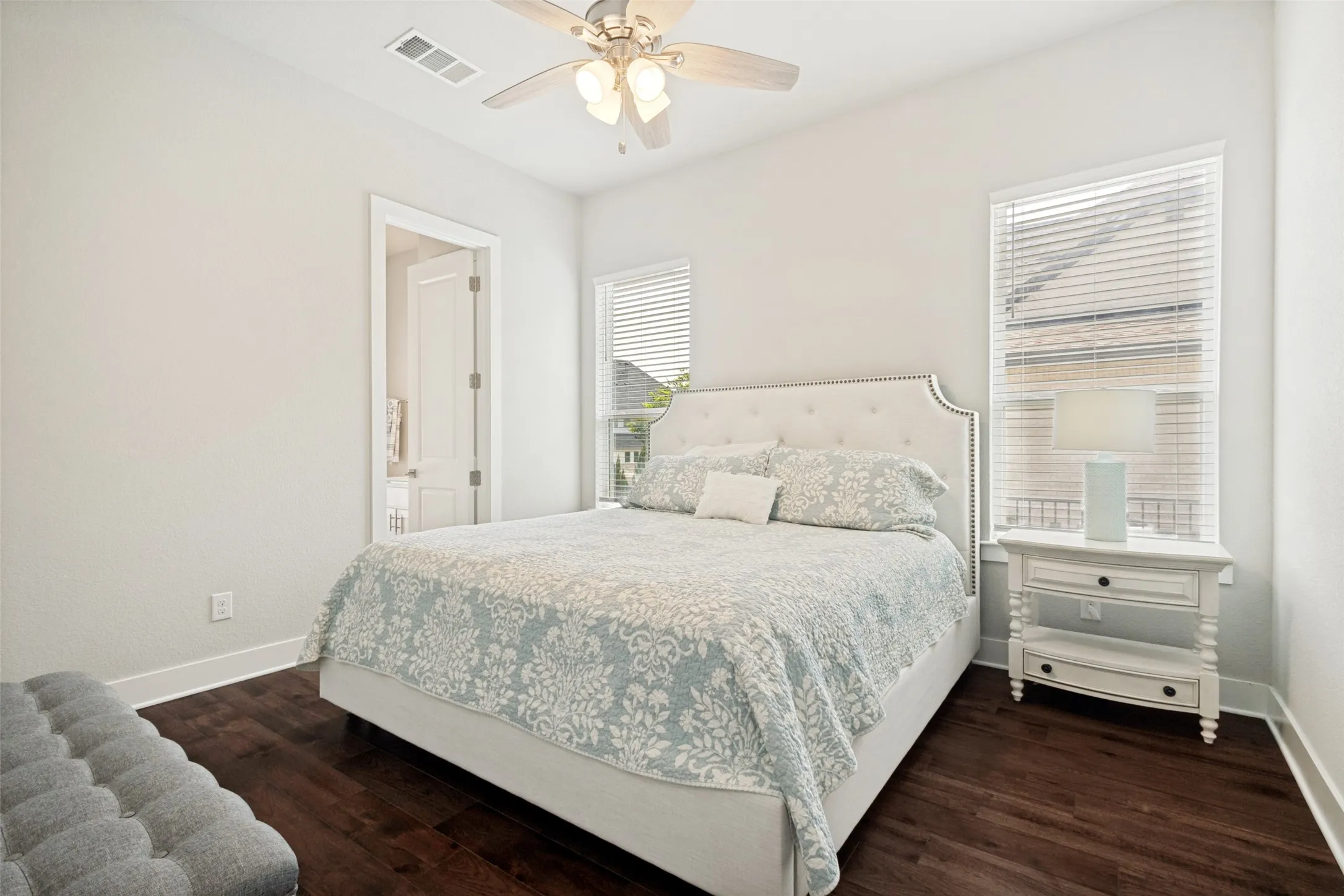 Single Family Residence For Sale in Denton County , 6704 Sorrento Lane, Flower Mound, Texas 75077, 4 Bedroom, 5 Bathroom, 3 Garage spaces, 4,656 Sqft, built in 2020, mls#21346277, Real Estate Agent in Flower Mound, Homes For Sale in Denton county, Homes For Sale in Flower Mound, Realtor in Flower Mound Texas, Real Estate Brokerage Independent Realty Texas, Luminita Cordes Realtor