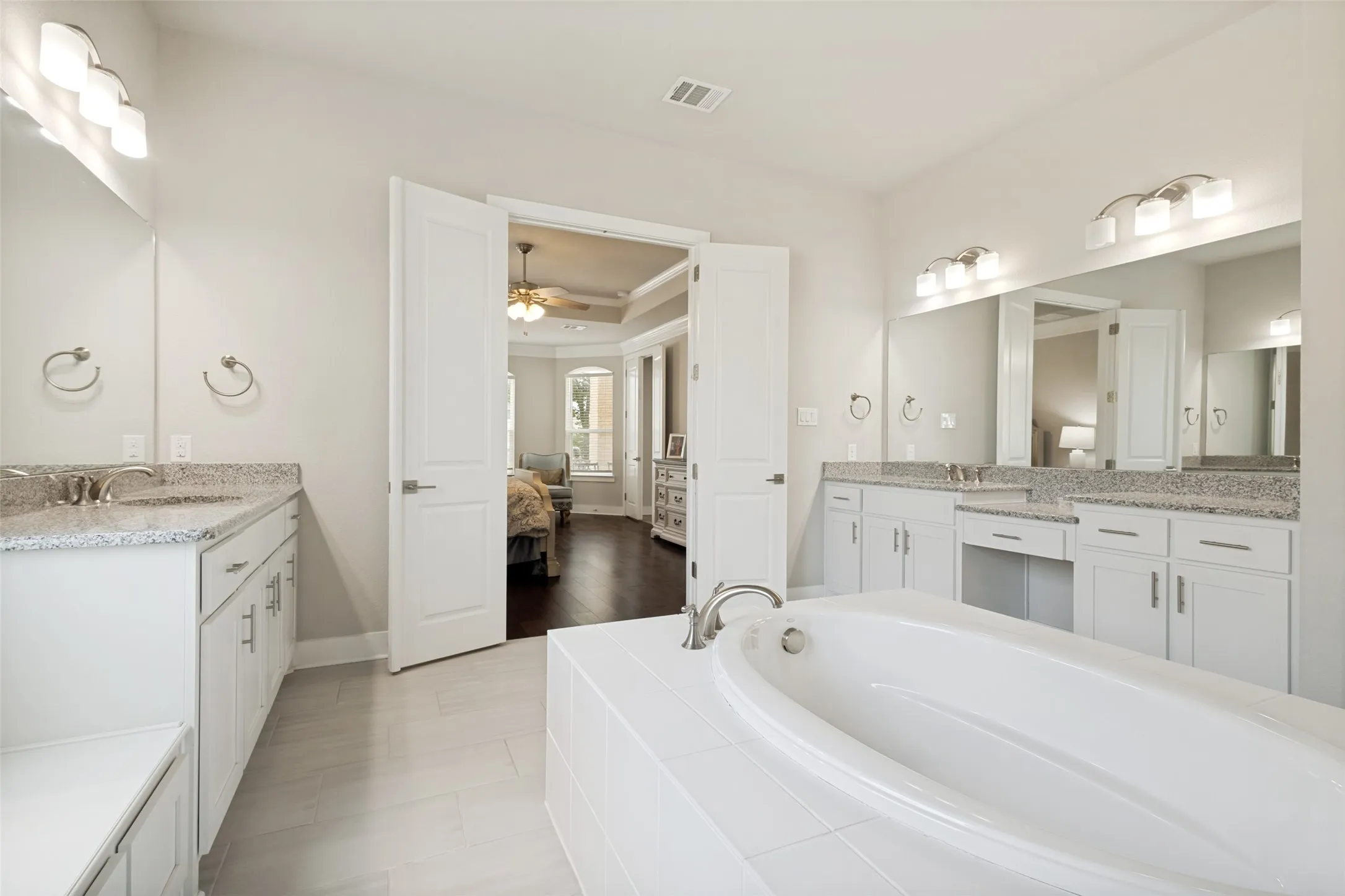Single Family Residence For Sale in Denton County , 6704 Sorrento Lane, Flower Mound, Texas 75077, 4 Bedroom, 5 Bathroom, 3 Garage spaces, 4,656 Sqft, built in 2020, mls#21346277, Real Estate Agent in Flower Mound, Homes For Sale in Denton county, Homes For Sale in Flower Mound, Realtor in Flower Mound Texas, Real Estate Brokerage Independent Realty Texas, Luminita Cordes Realtor