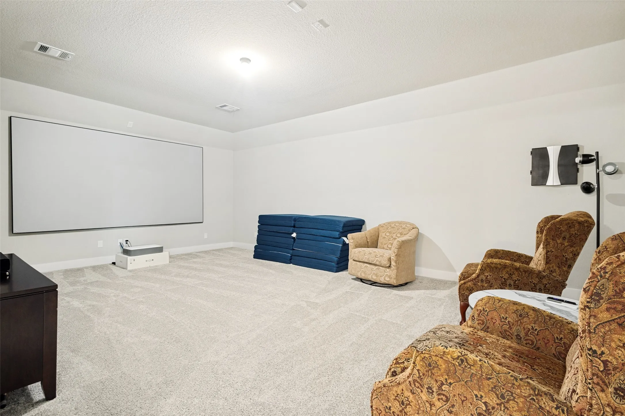 Single Family Residence For Sale in Denton County , 6704 Sorrento Lane, Flower Mound, Texas 75077, 4 Bedroom, 5 Bathroom, 3 Garage spaces, 4,656 Sqft, built in 2020, mls#21346277, Real Estate Agent in Flower Mound, Homes For Sale in Denton county, Homes For Sale in Flower Mound, Realtor in Flower Mound Texas, Real Estate Brokerage Independent Realty Texas, Luminita Cordes Realtor