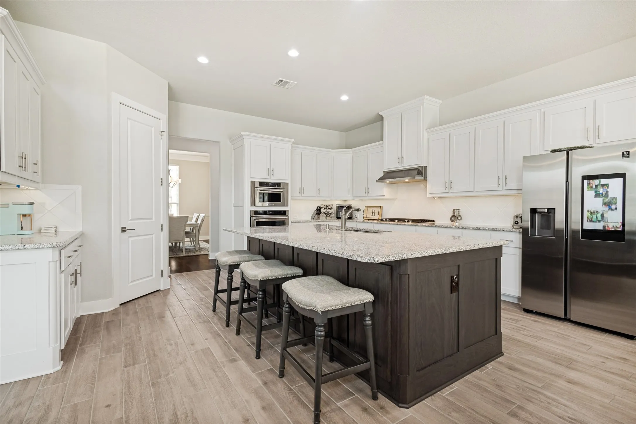 Single Family Residence For Sale in Denton County , 6704 Sorrento Lane, Flower Mound, Texas 75077, 4 Bedroom, 5 Bathroom, 3 Garage spaces, 4,656 Sqft, built in 2020, mls#21346277, Real Estate Agent in Flower Mound, Homes For Sale in Denton county, Homes For Sale in Flower Mound, Realtor in Flower Mound Texas, Real Estate Brokerage Independent Realty Texas, Luminita Cordes Realtor